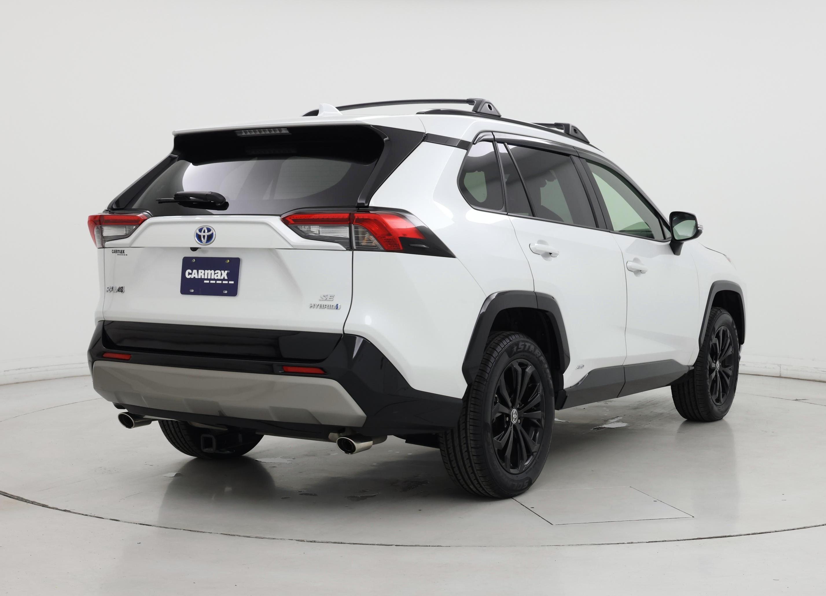 Thumbnail: 2023 Toyota RAV4 - 8