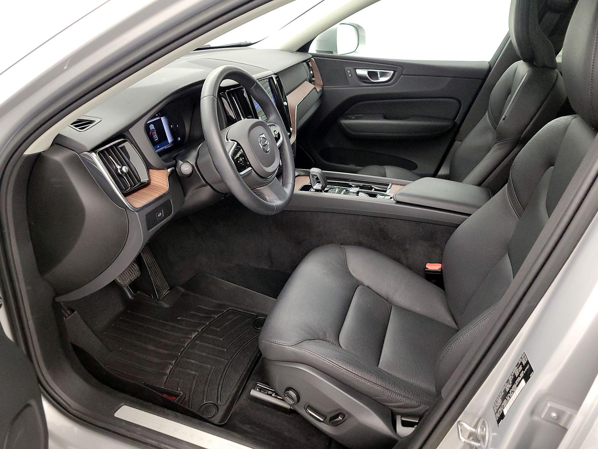 Thumbnail: 2023 Volvo XC60 - 11