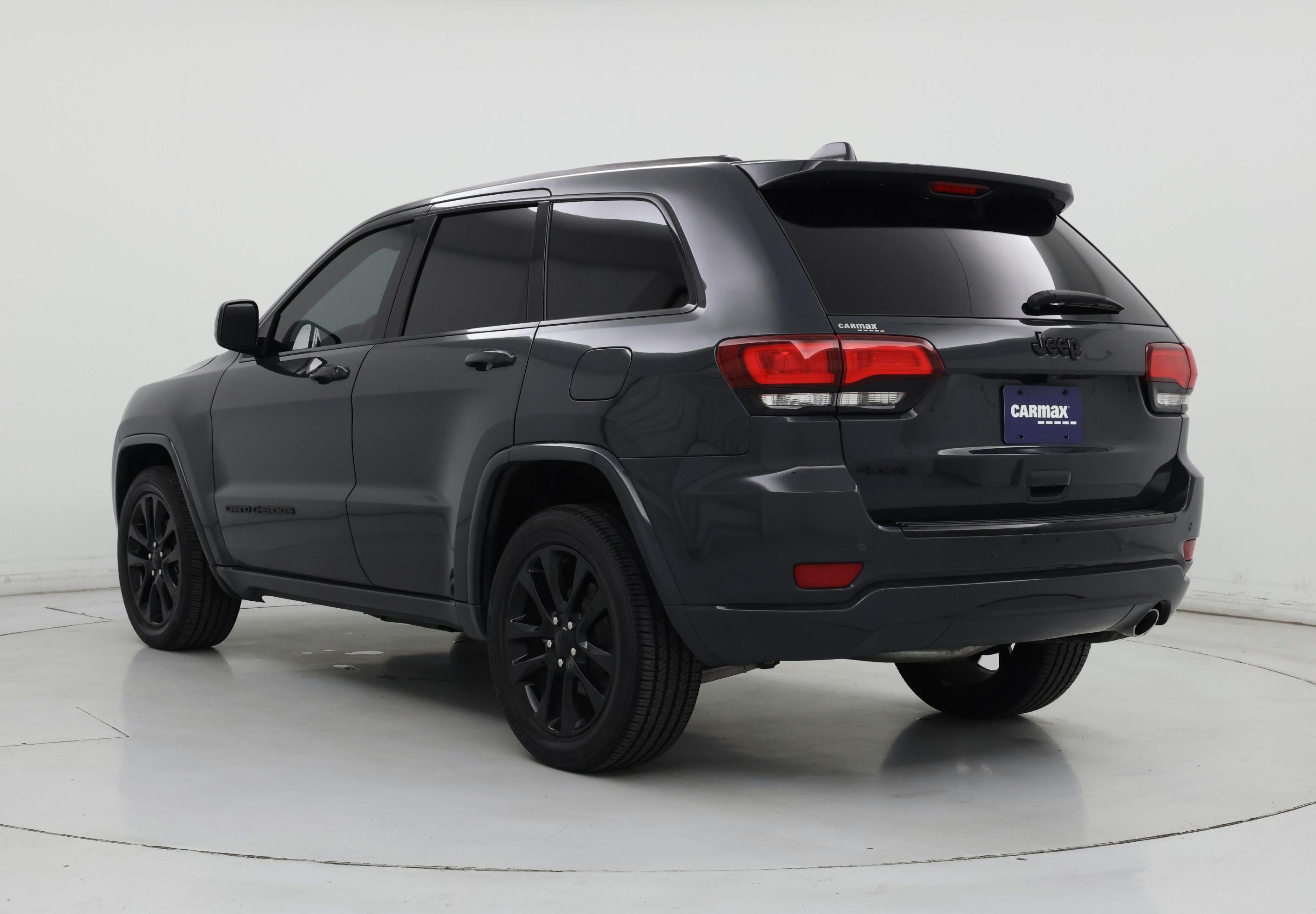 Thumbnail: 2018 Jeep Grand Cherokee - 2