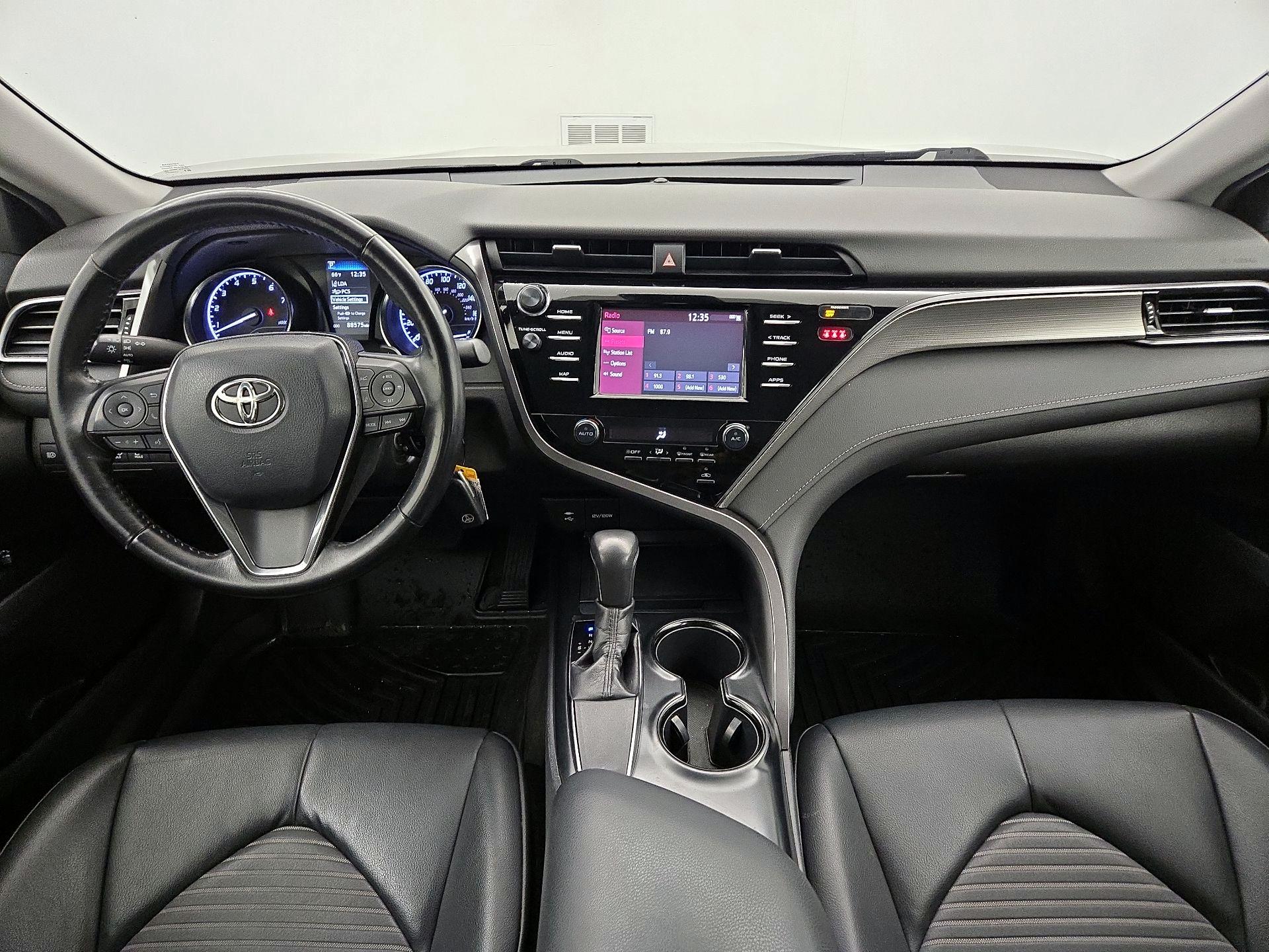 Thumbnail: 2019 Toyota Camry - 9