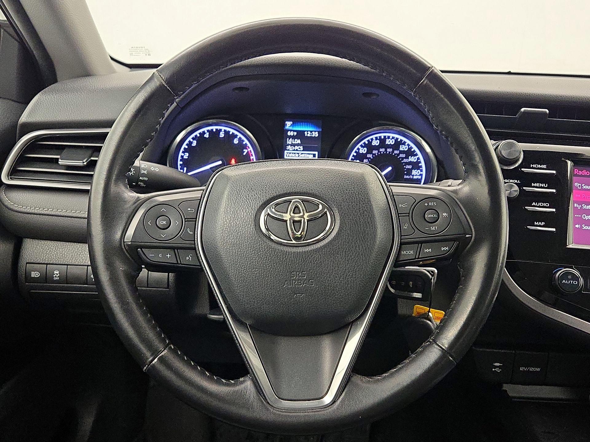Thumbnail: 2019 Toyota Camry - 10