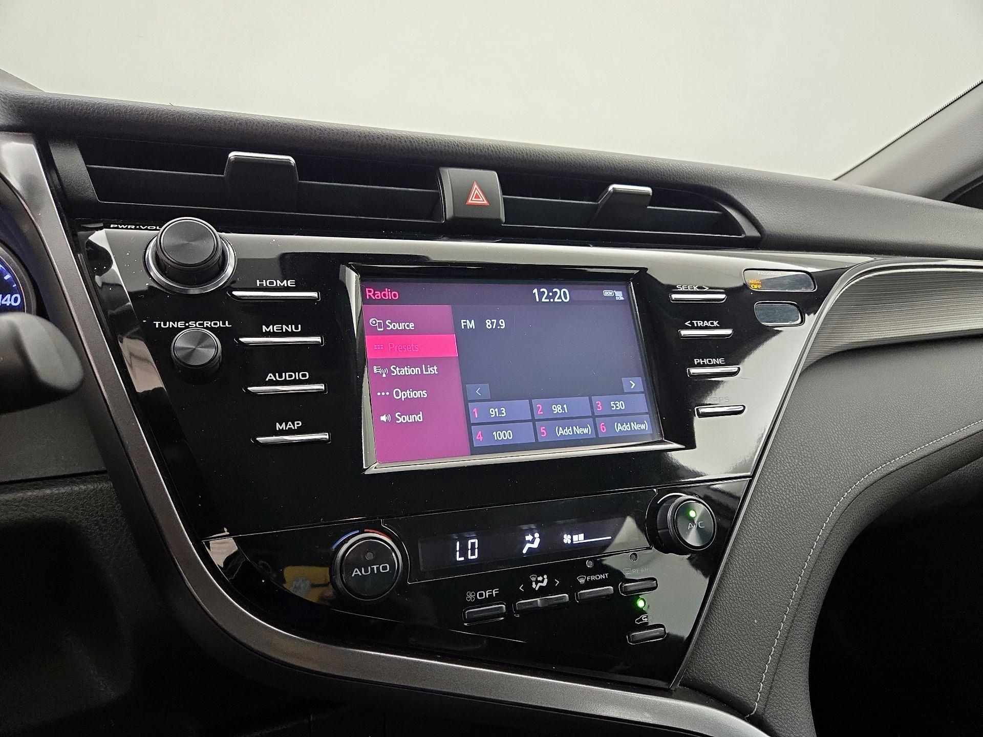 Thumbnail: 2019 Toyota Camry - 15
