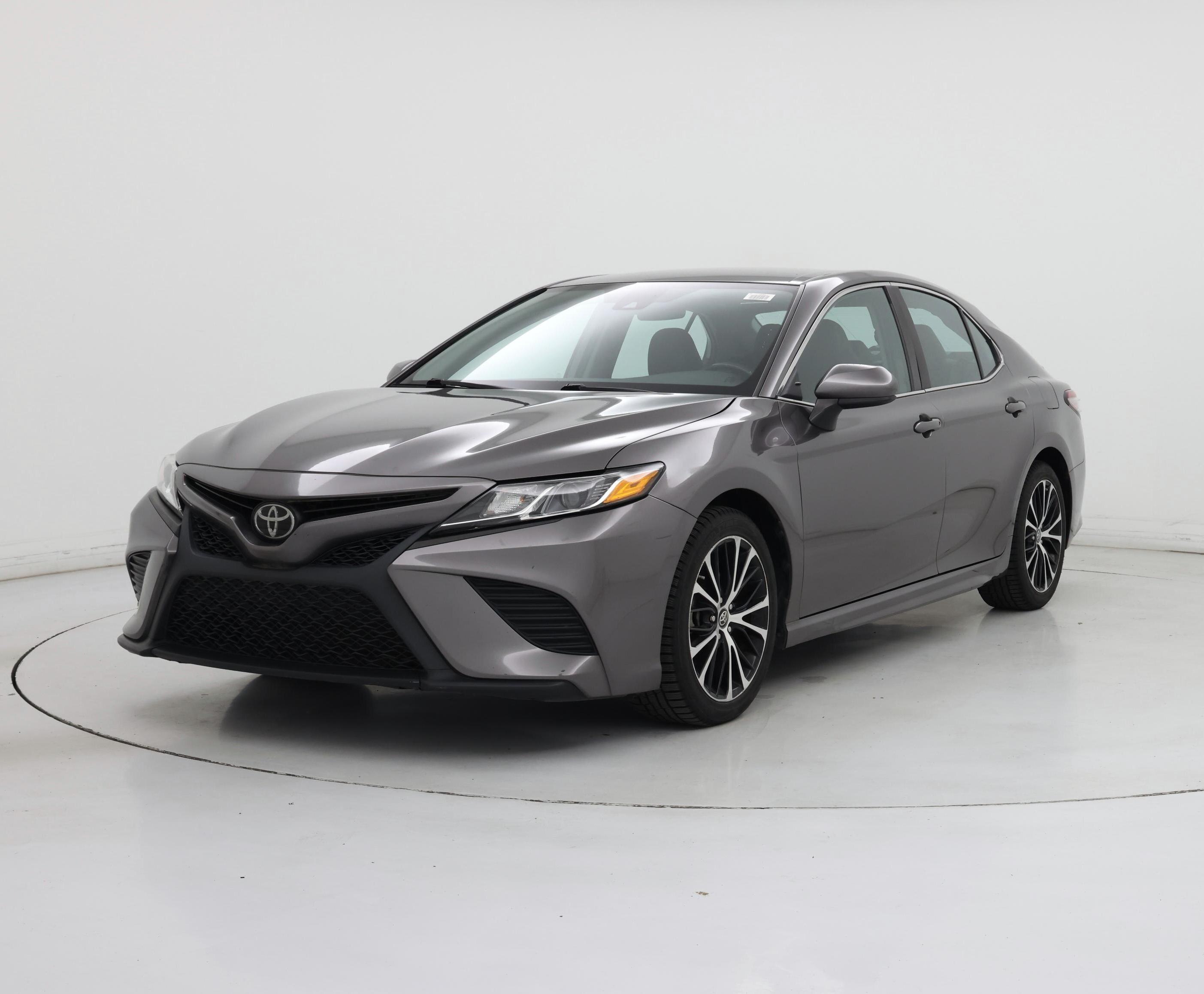 Thumbnail: 2019 Toyota Camry - 4