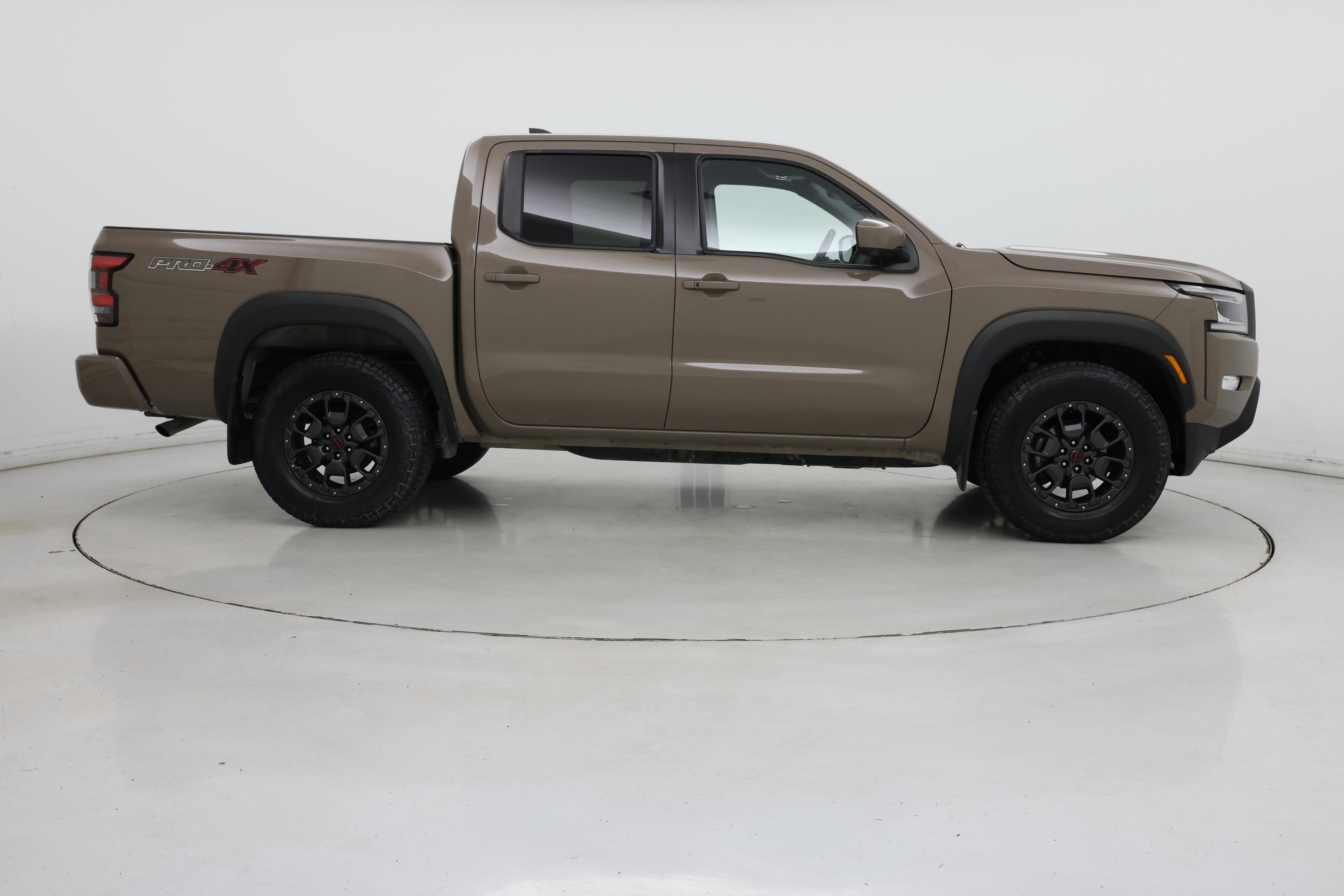 Thumbnail: 2022 Nissan Frontier - 7