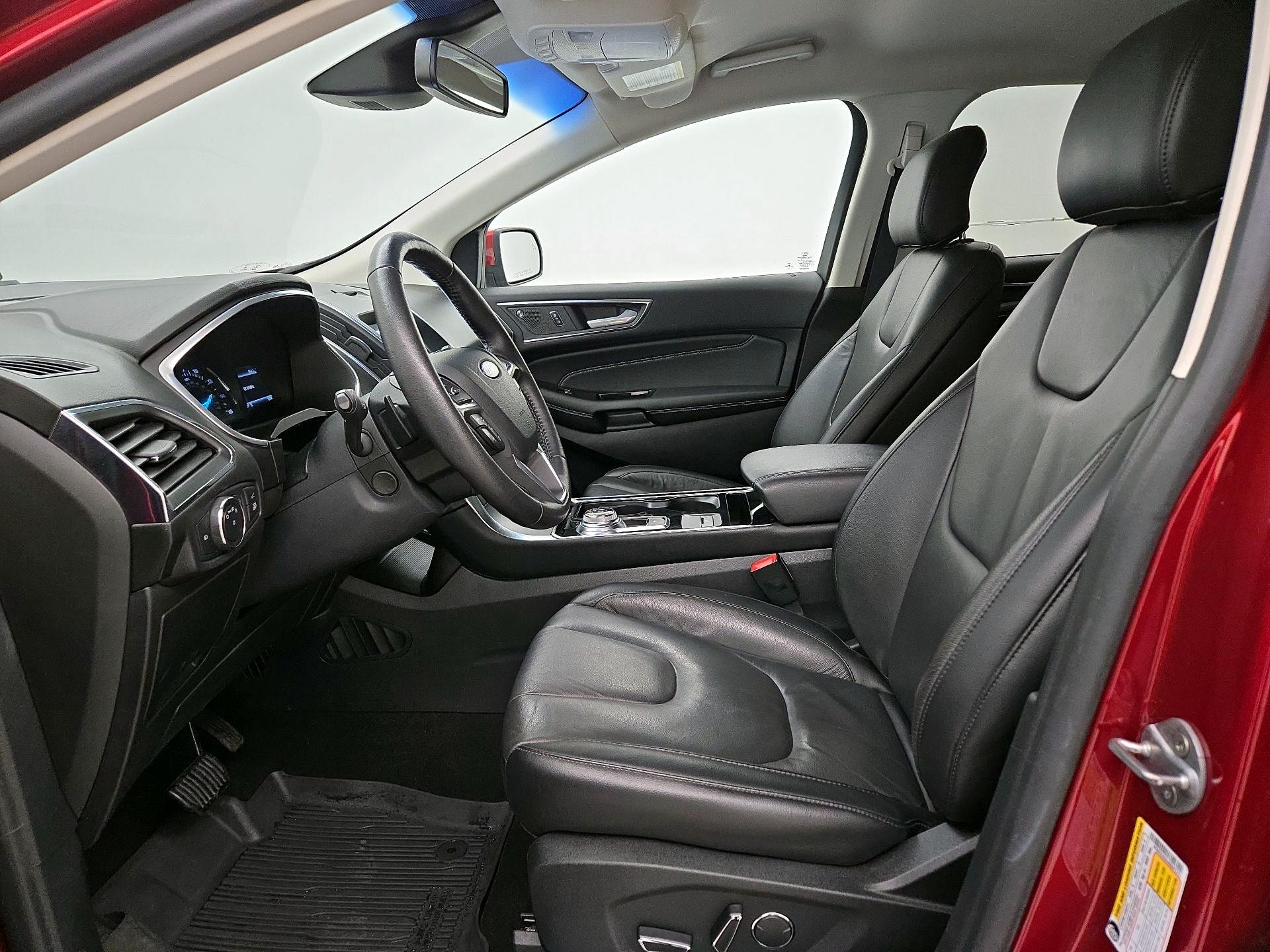 Thumbnail: 2019 Ford Edge - 11