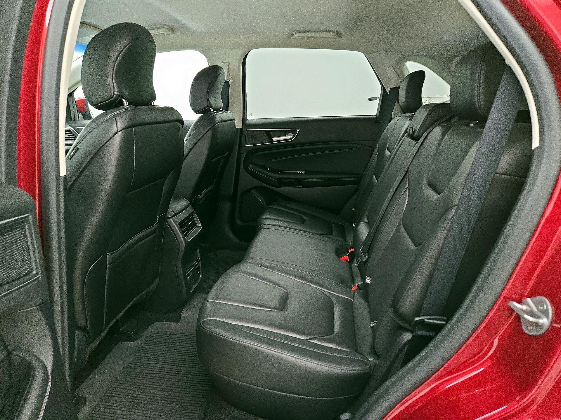 Thumbnail: 2019 Ford Edge - 20