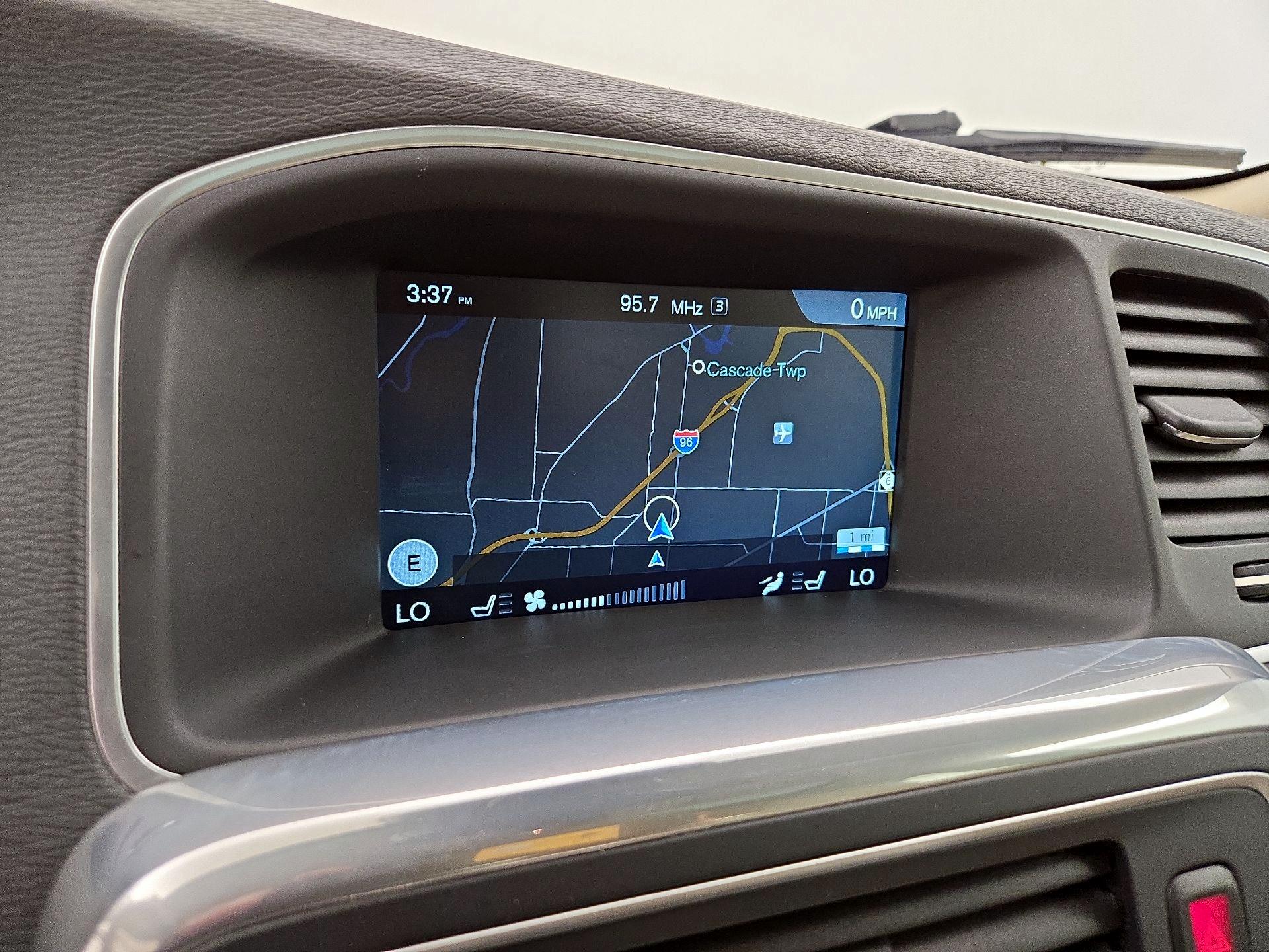 Thumbnail: 2016 Volvo S60 - 14