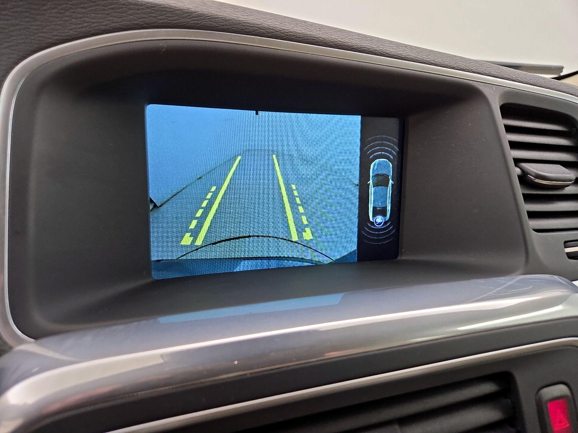 Thumbnail: 2016 Volvo S60 - 15