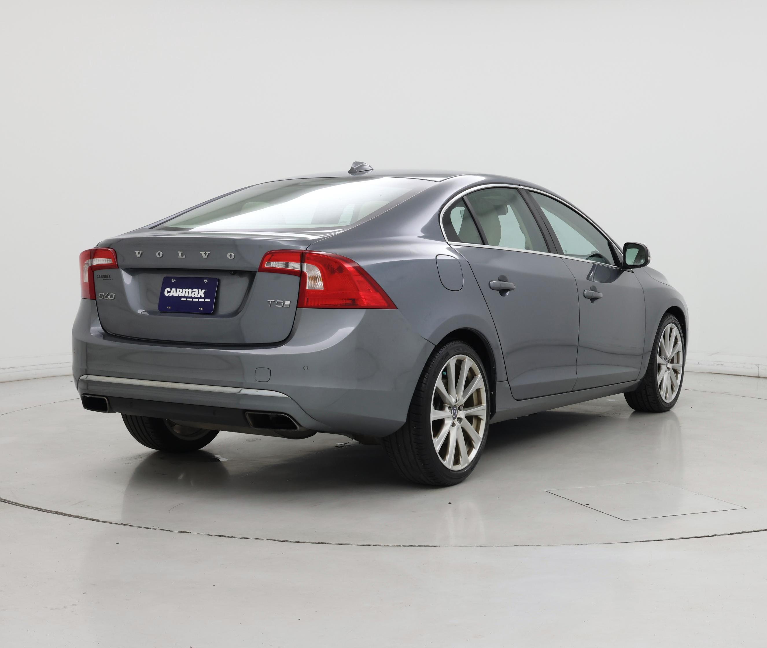 Thumbnail: 2016 Volvo S60 - 8