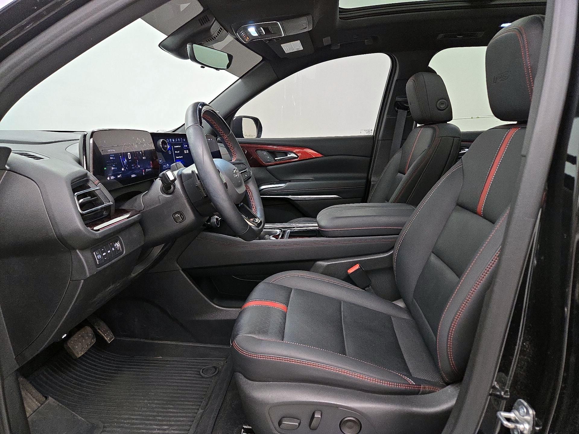Thumbnail: 2025 Chevrolet Traverse - 11