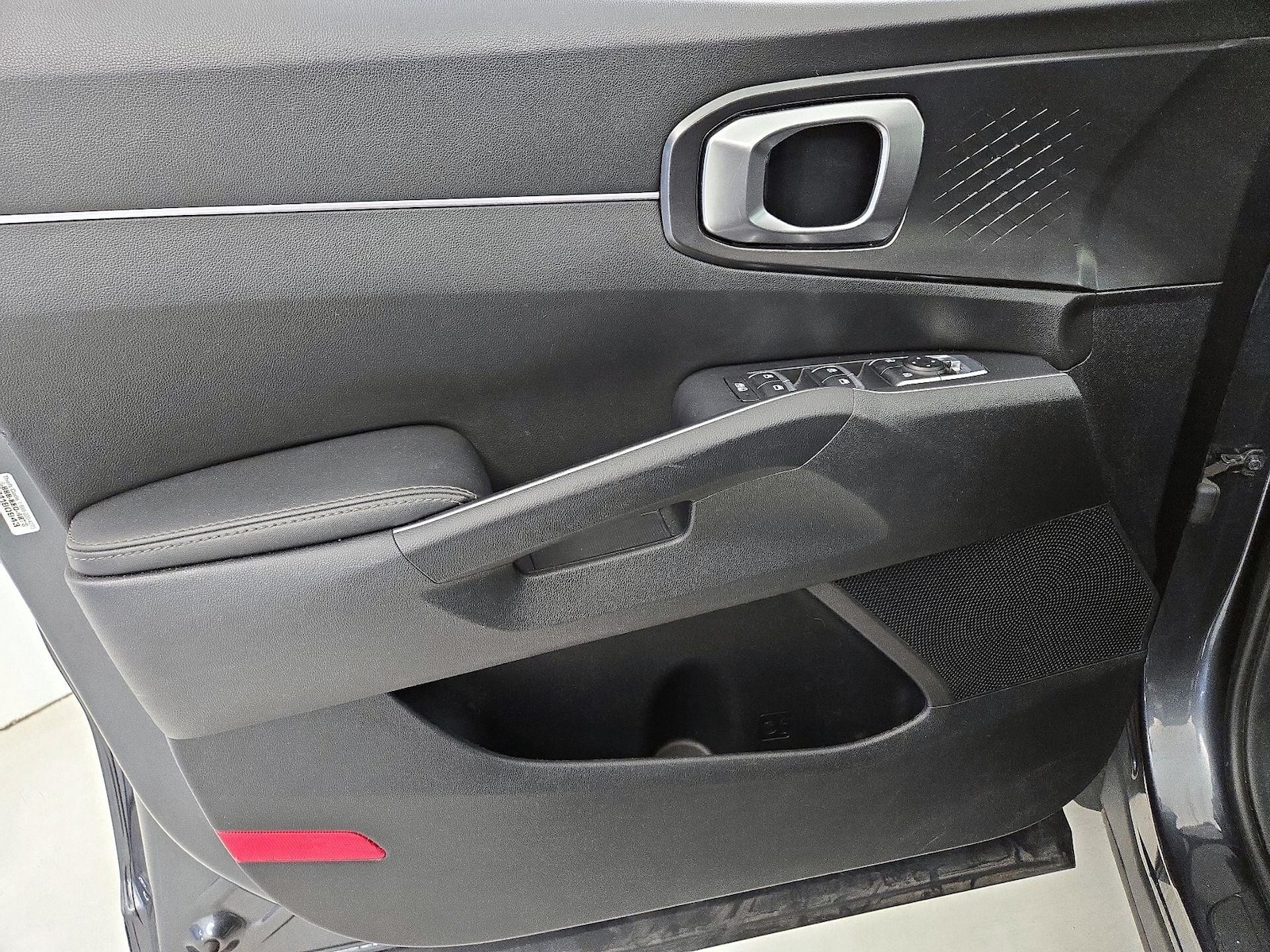 2023 Kia Sorento LX - Photo 13