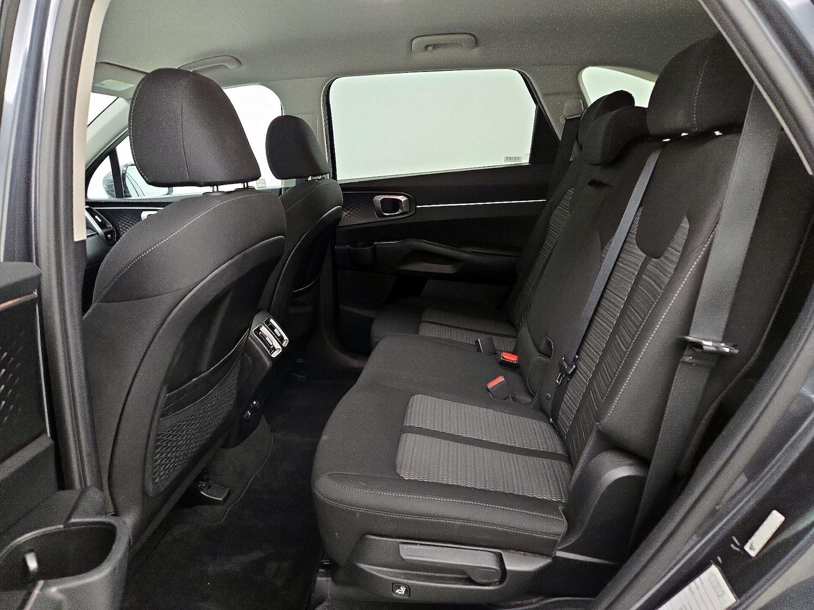 2023 Kia Sorento LX - Photo 20