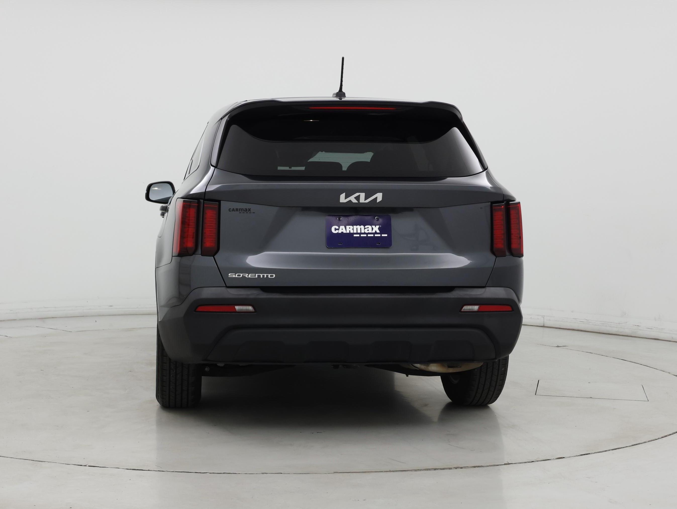 Thumbnail: 2023 Kia Sorento - 6