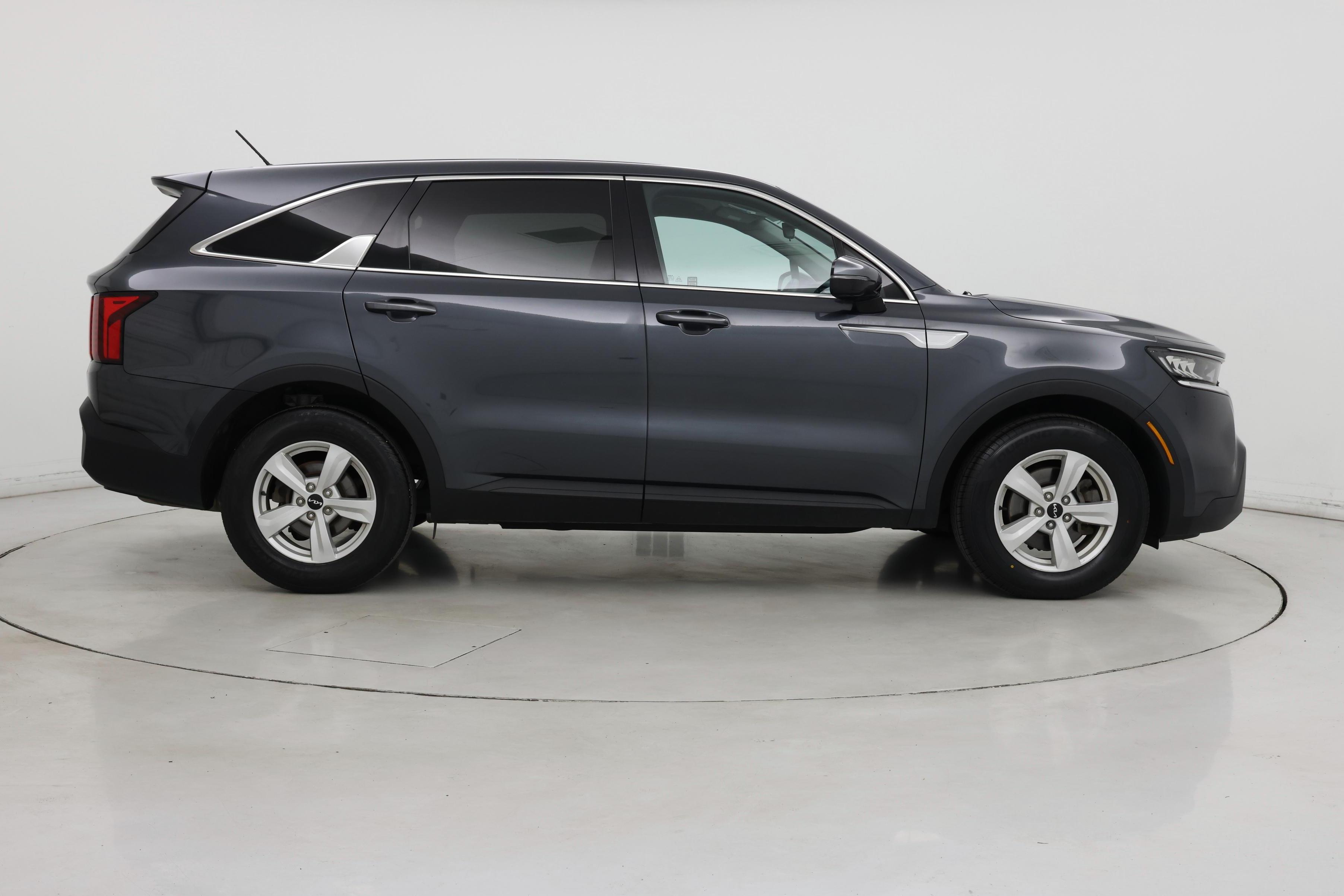 Thumbnail: 2023 Kia Sorento - 7