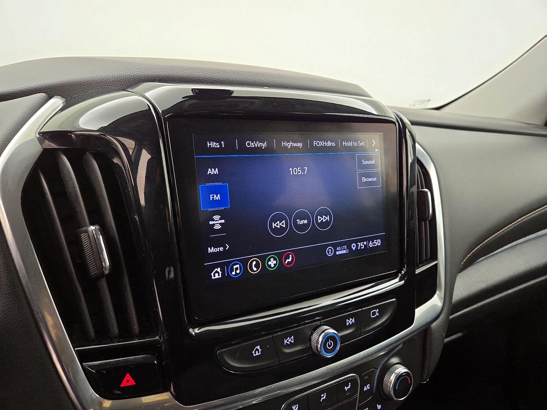 Thumbnail: 2021 Chevrolet Traverse - 15