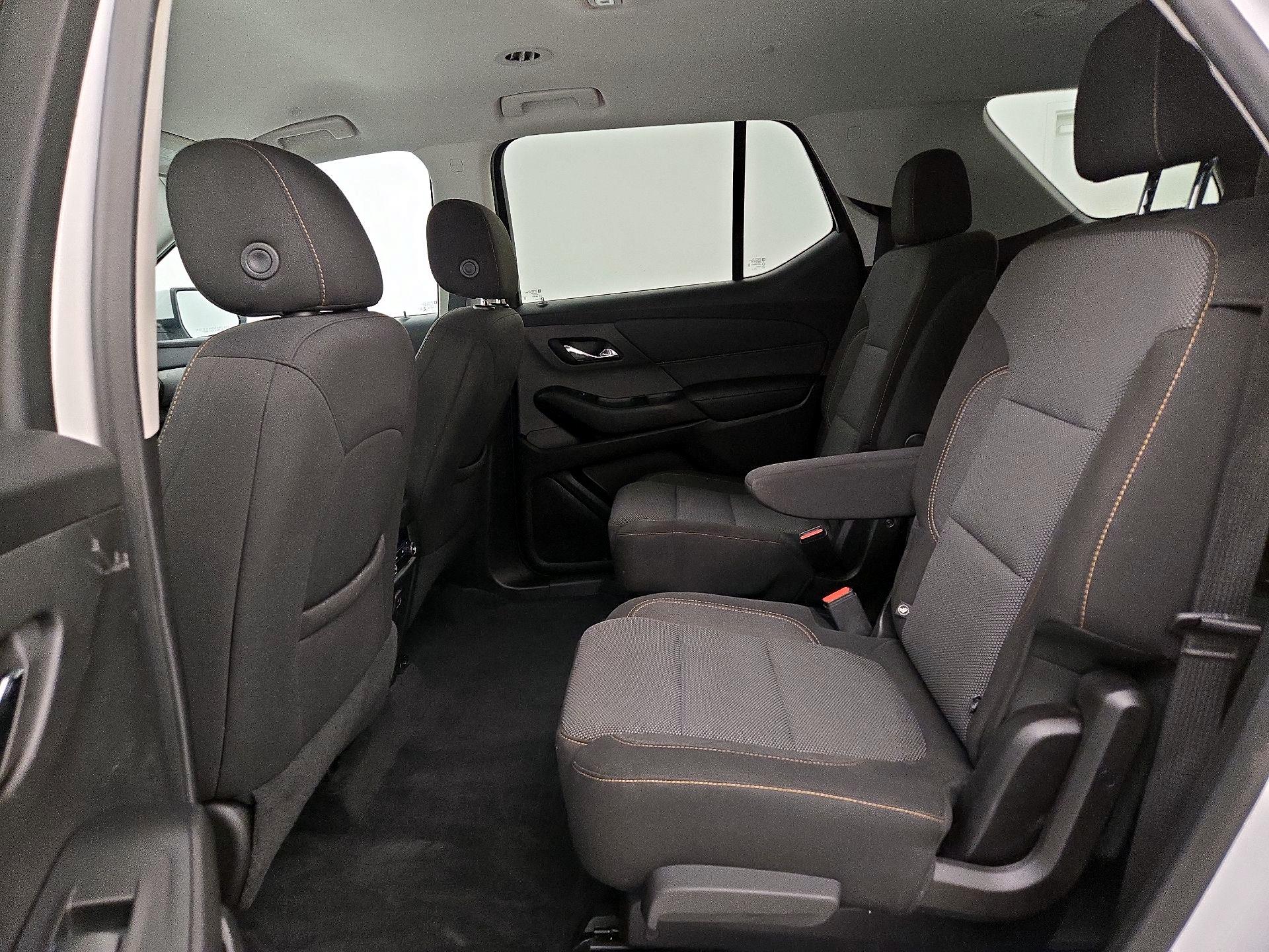 Thumbnail: 2021 Chevrolet Traverse - 19