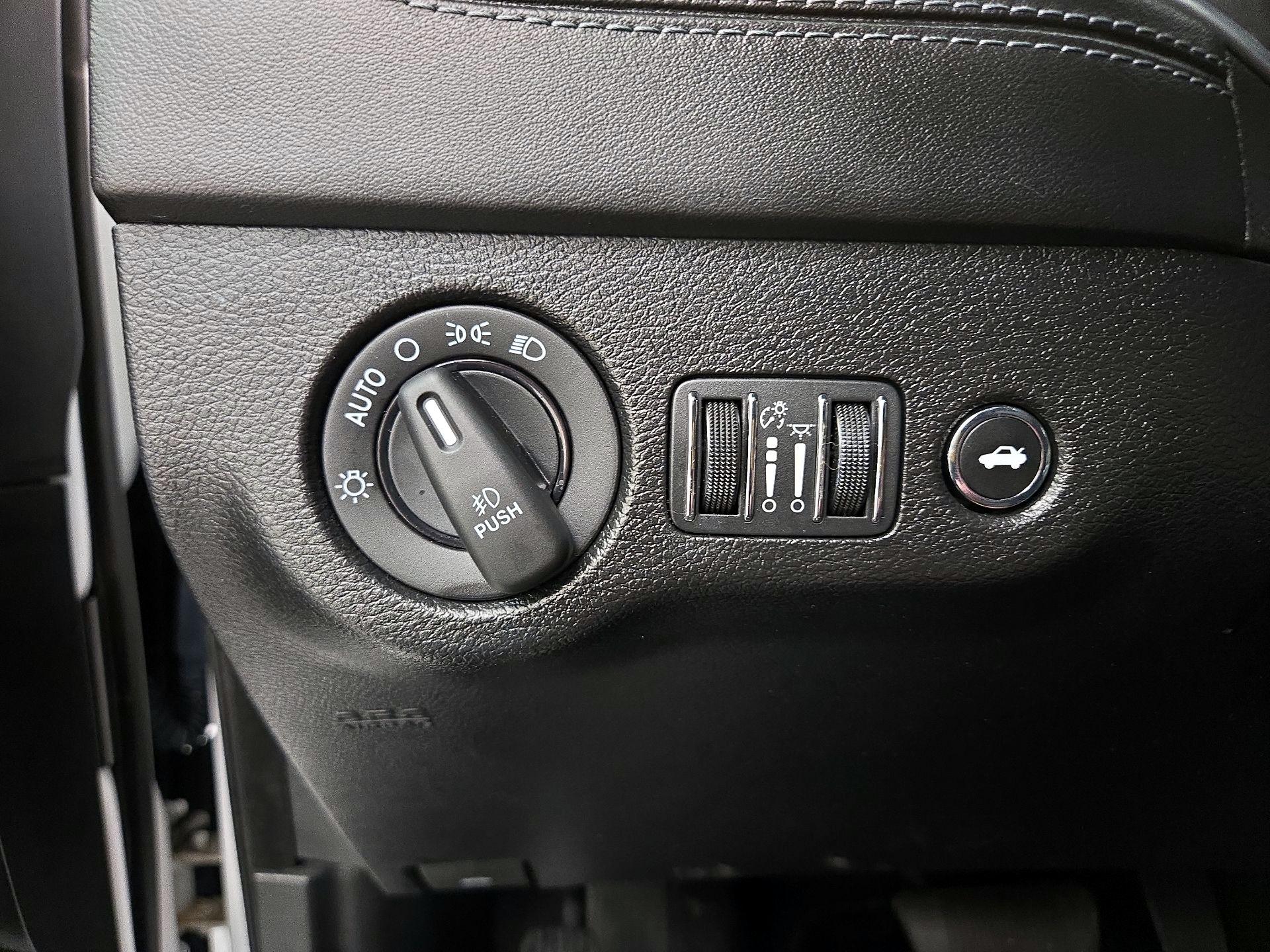 Thumbnail: 2021 Dodge Charger - 13