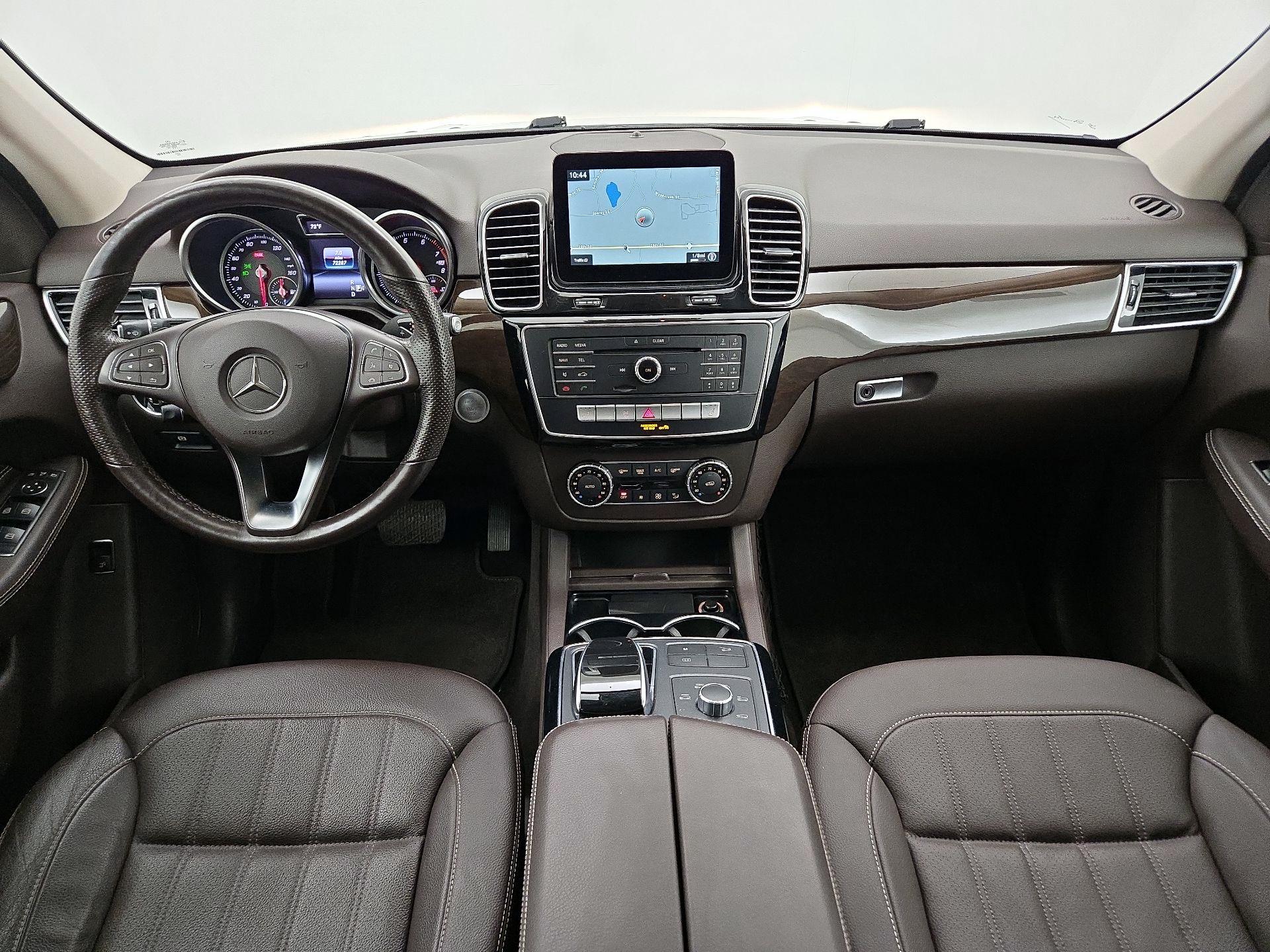 Thumbnail: 2016 Mercedes-Benz GLE - 9