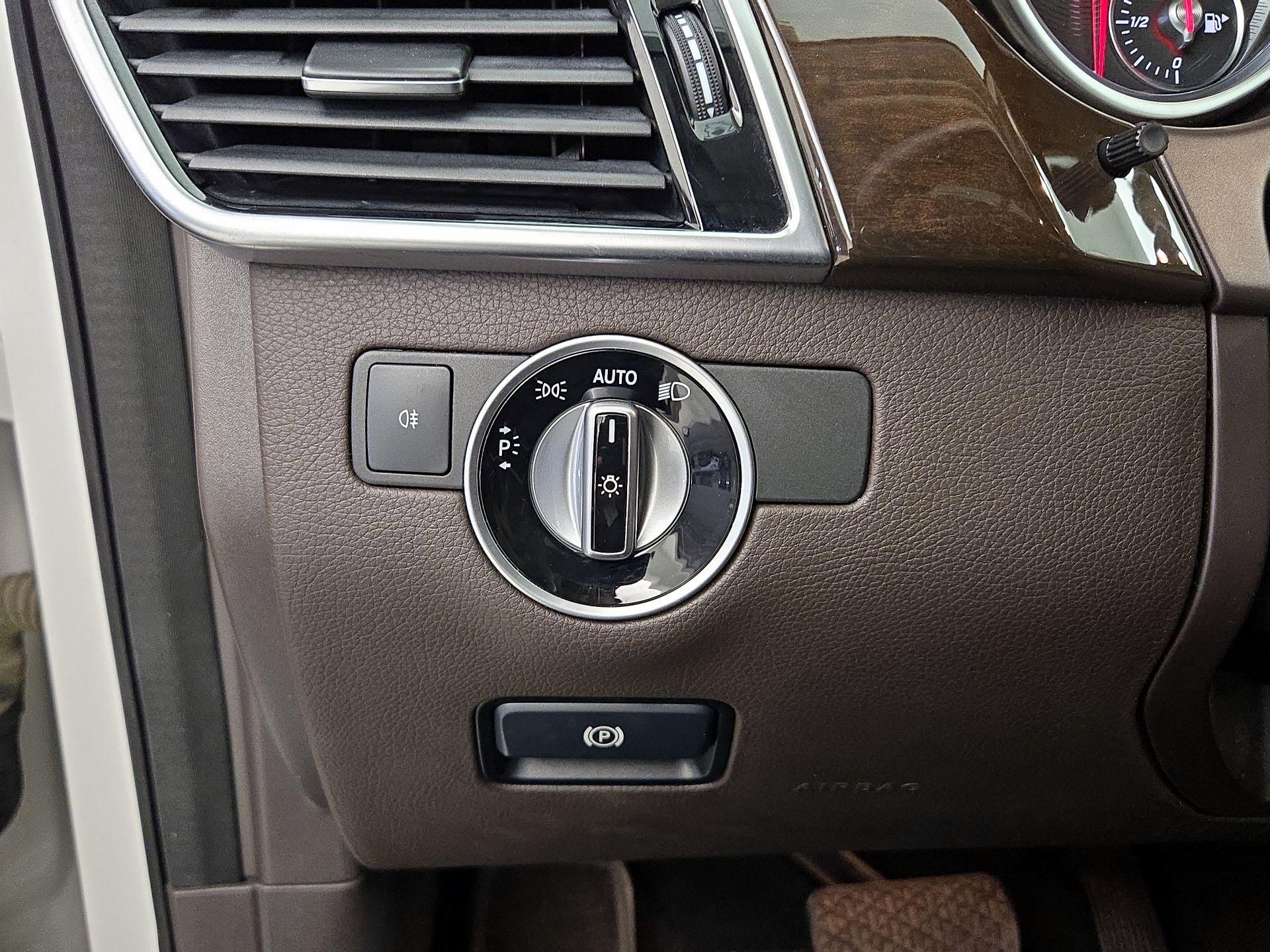 Thumbnail: 2016 Mercedes-Benz GLE - 13