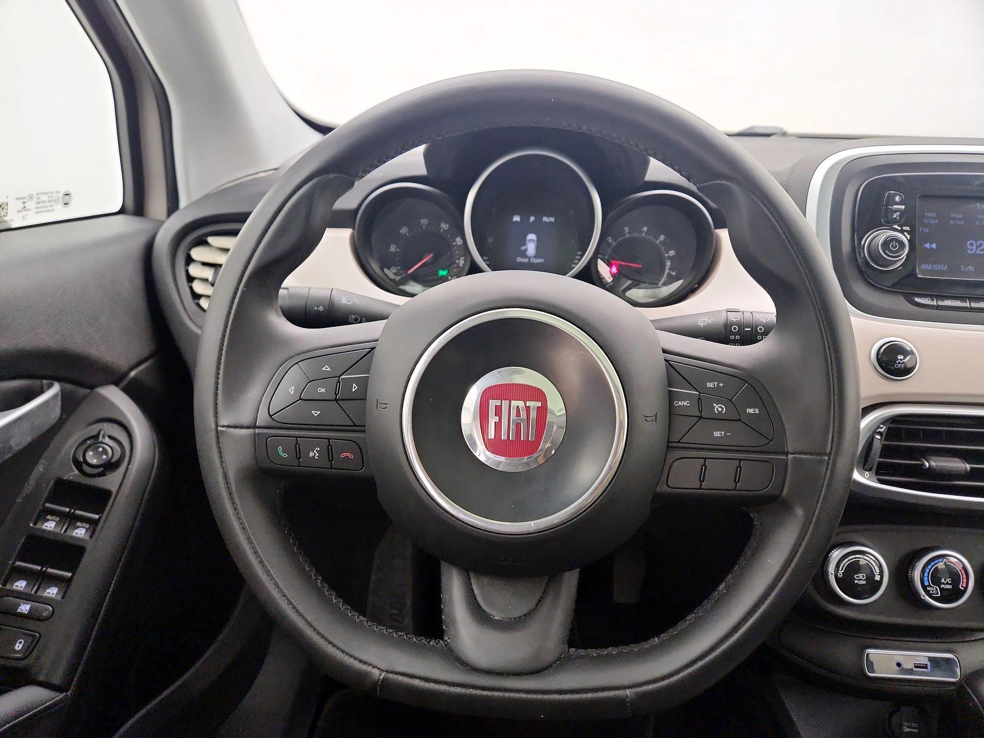 Thumbnail: 2016 Fiat 500X - 10
