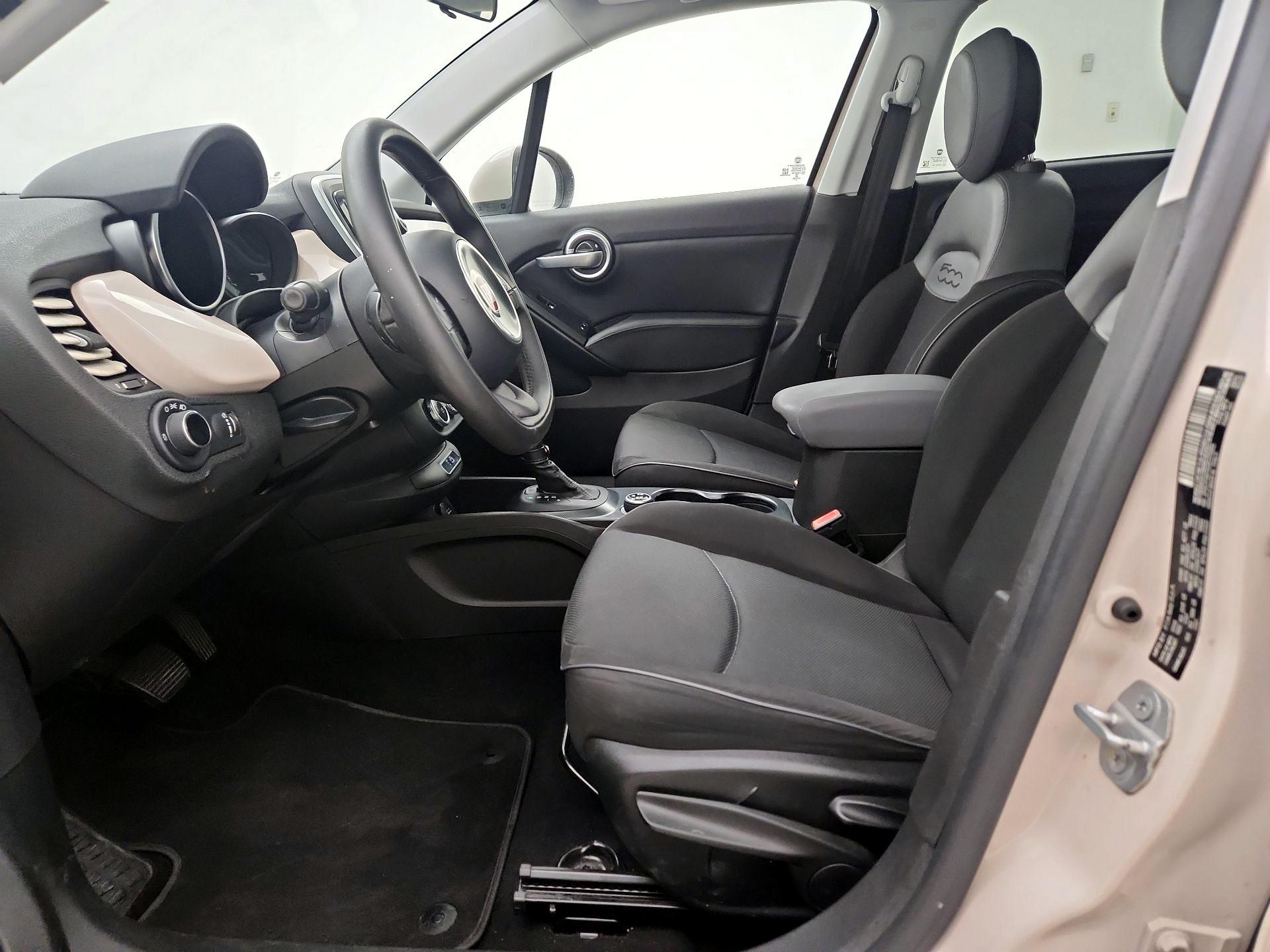 Thumbnail: 2016 Fiat 500X - 11