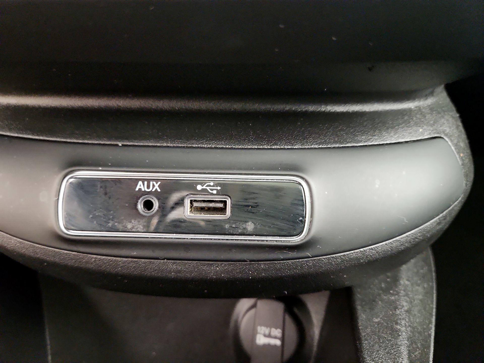 Thumbnail: 2016 Fiat 500X - 17