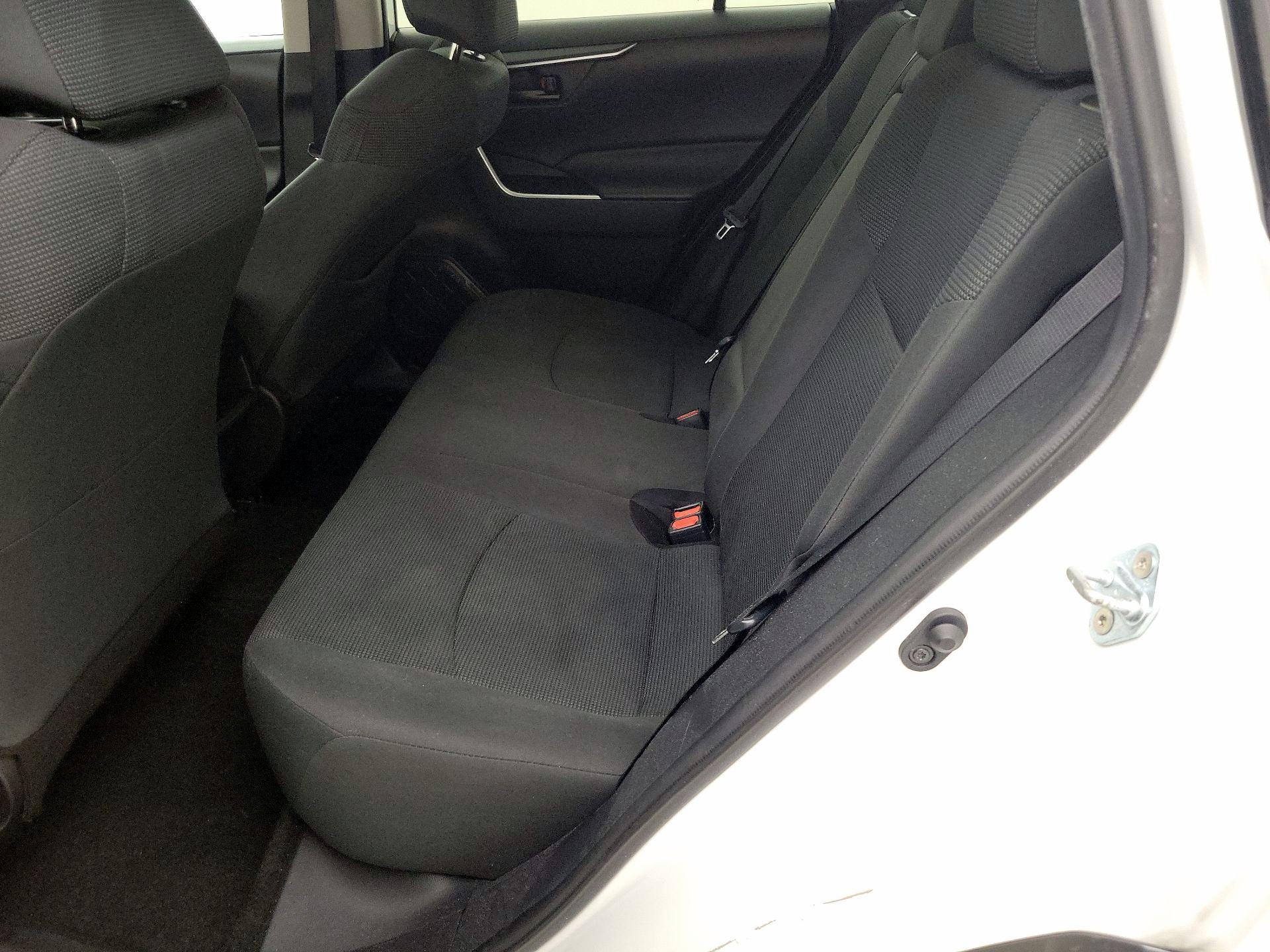 Thumbnail: 2021 Toyota RAV4 - 19