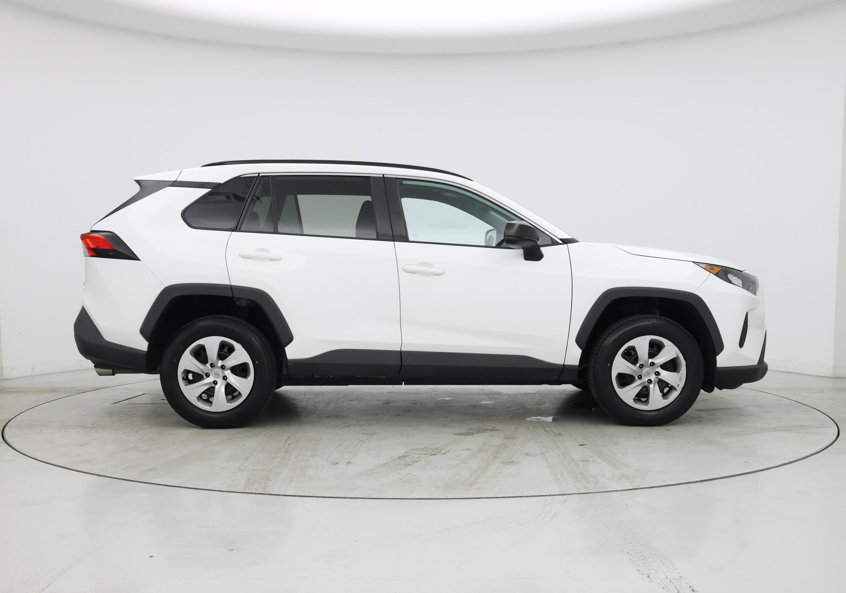 Thumbnail: 2021 Toyota RAV4 - 7