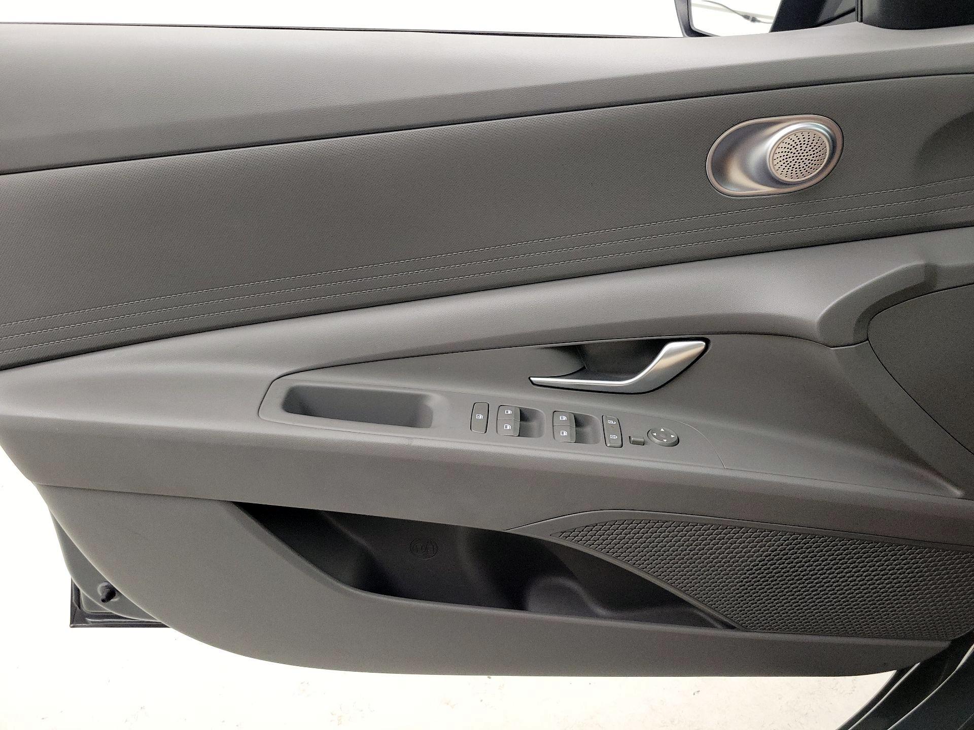 Thumbnail: 2024 Hyundai Elantra - 12
