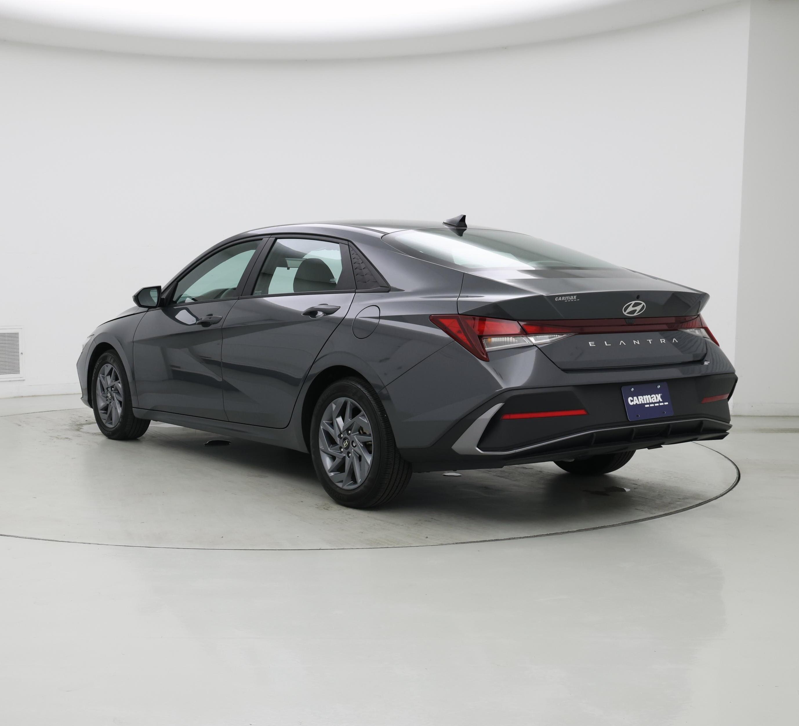 Thumbnail: 2024 Hyundai Elantra - 2