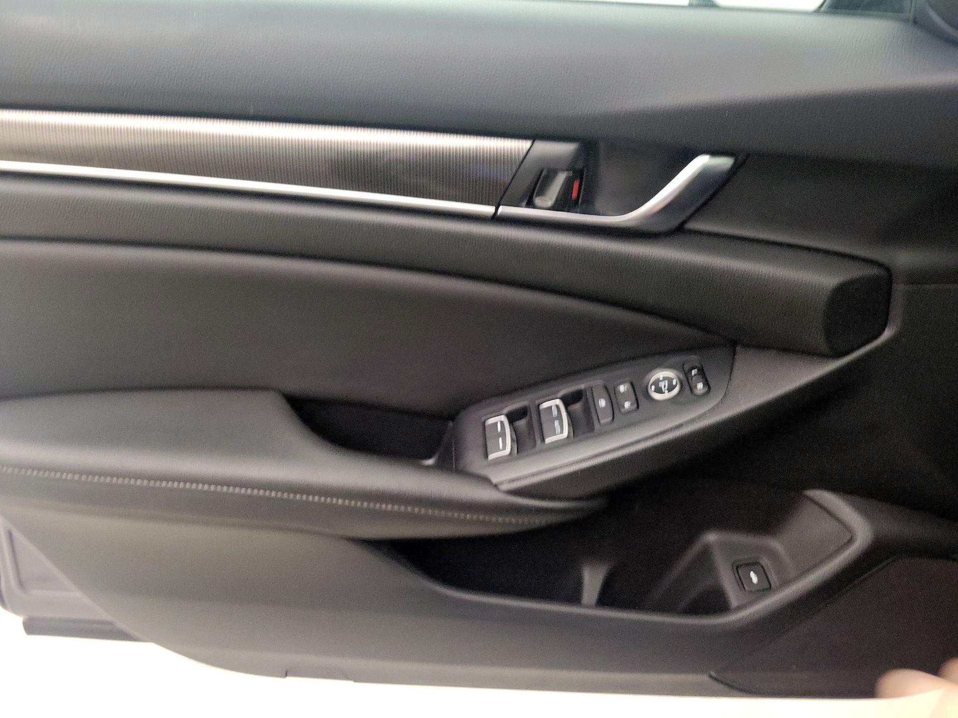 Thumbnail: 2020 Honda Accord - 12