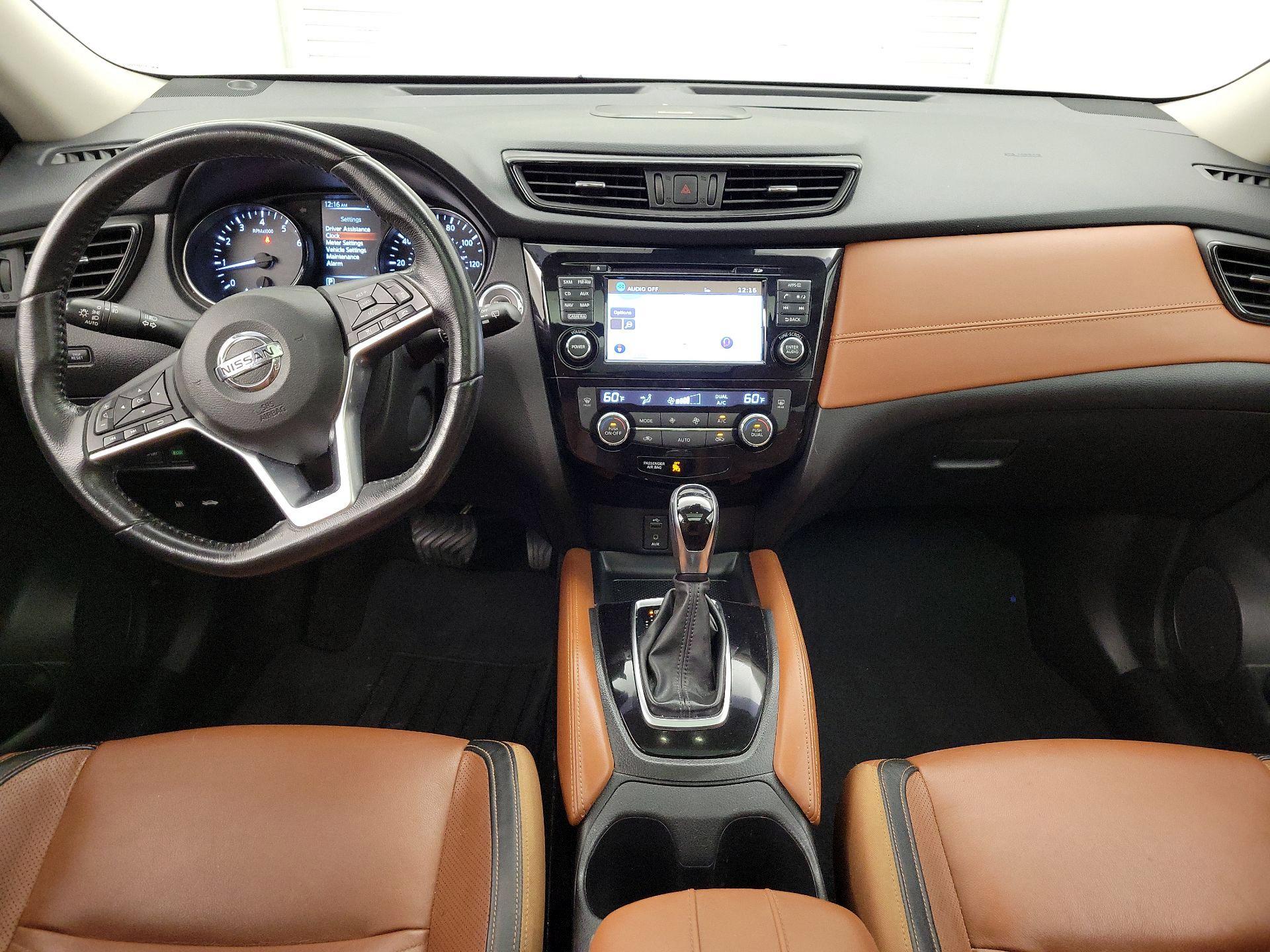 Thumbnail: 2017 Nissan Rogue - 9