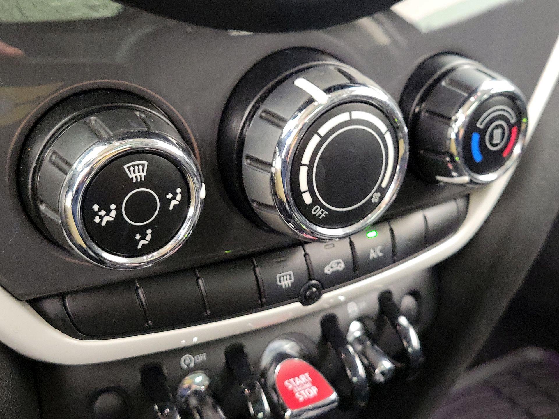 Thumbnail: 2019 MINI Cooper Countryman - 16