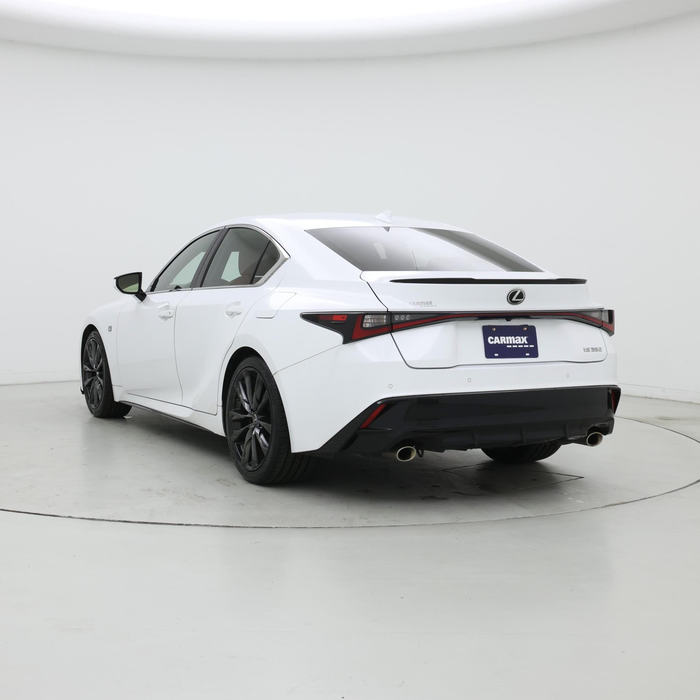 Thumbnail: 2022 Lexus IS - 2