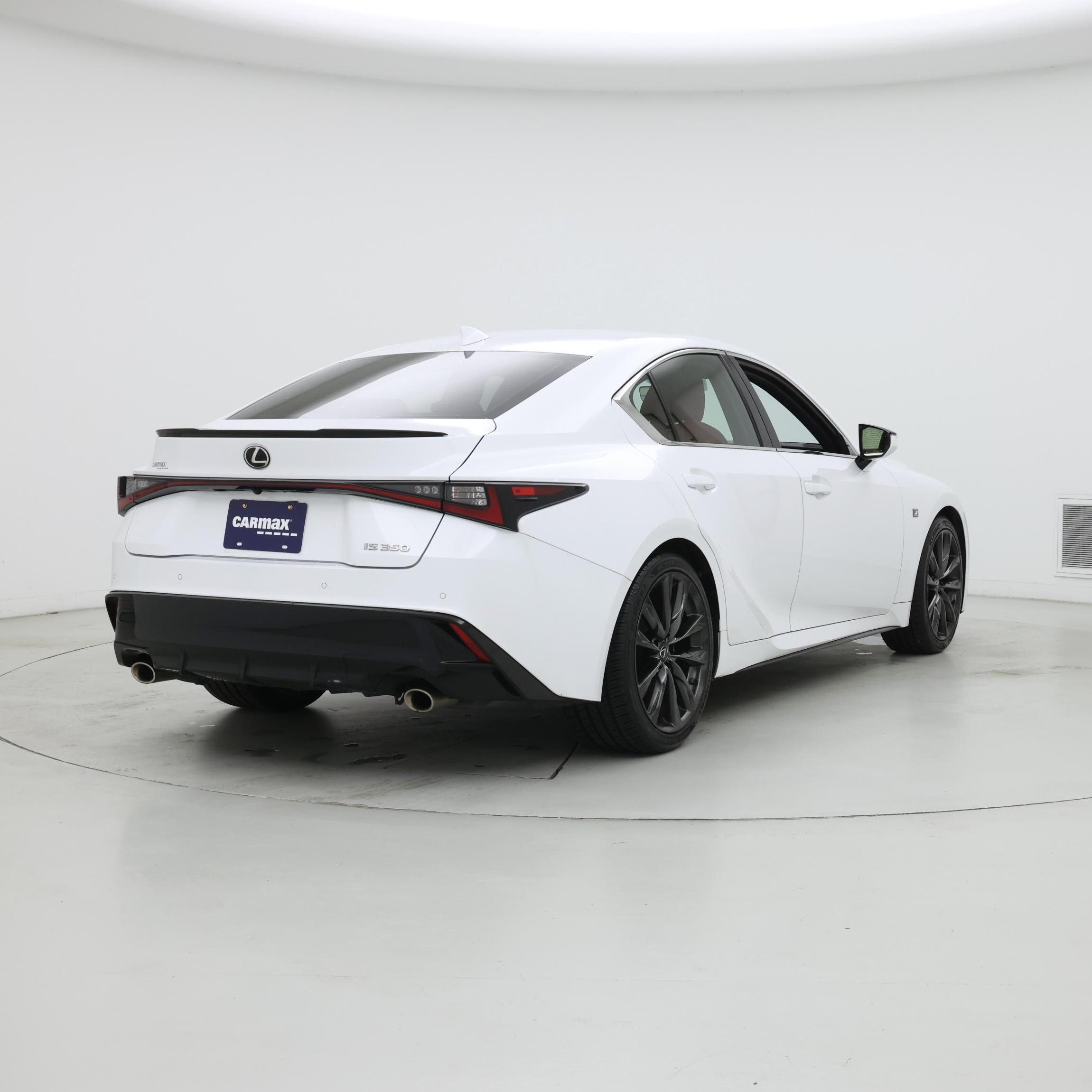 Thumbnail: 2022 Lexus IS - 8