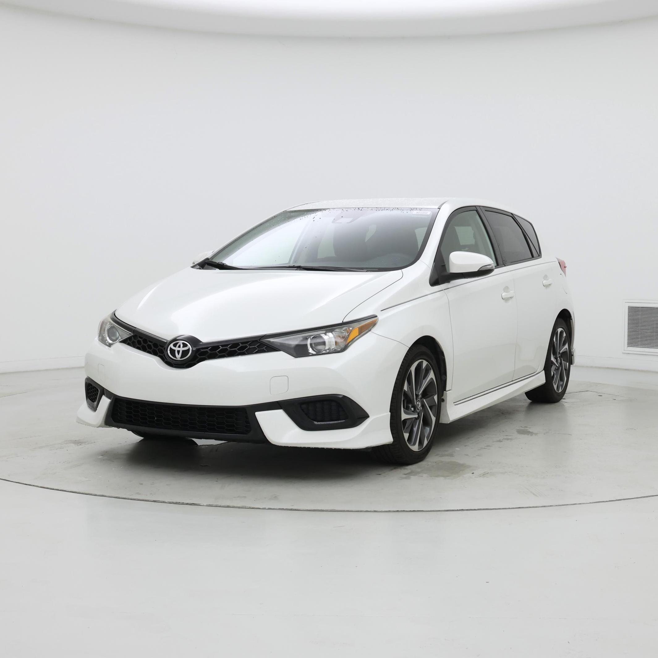 Thumbnail: 2018 Toyota Corolla iM - 4