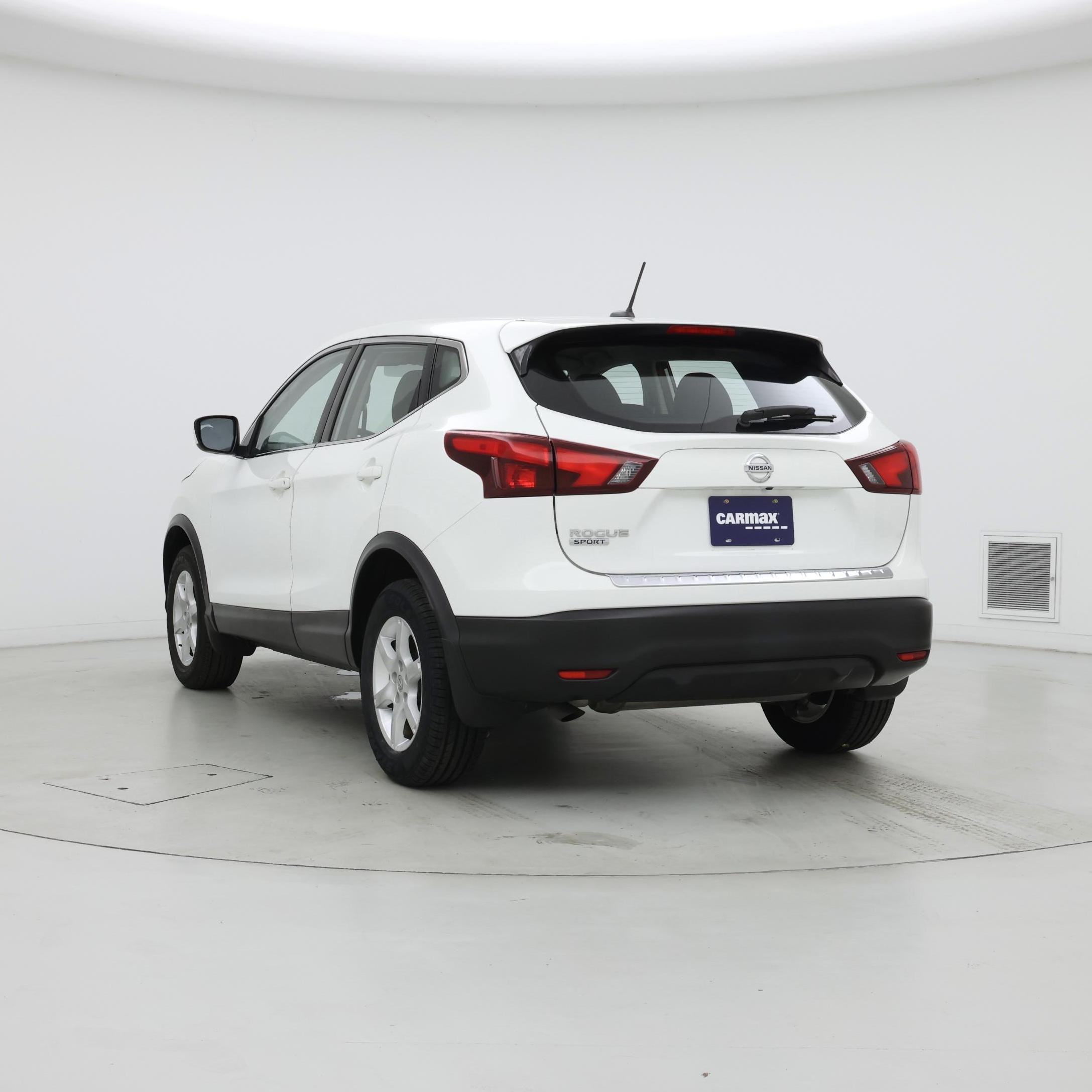 Thumbnail: 2019 Nissan Rogue Sport - 2