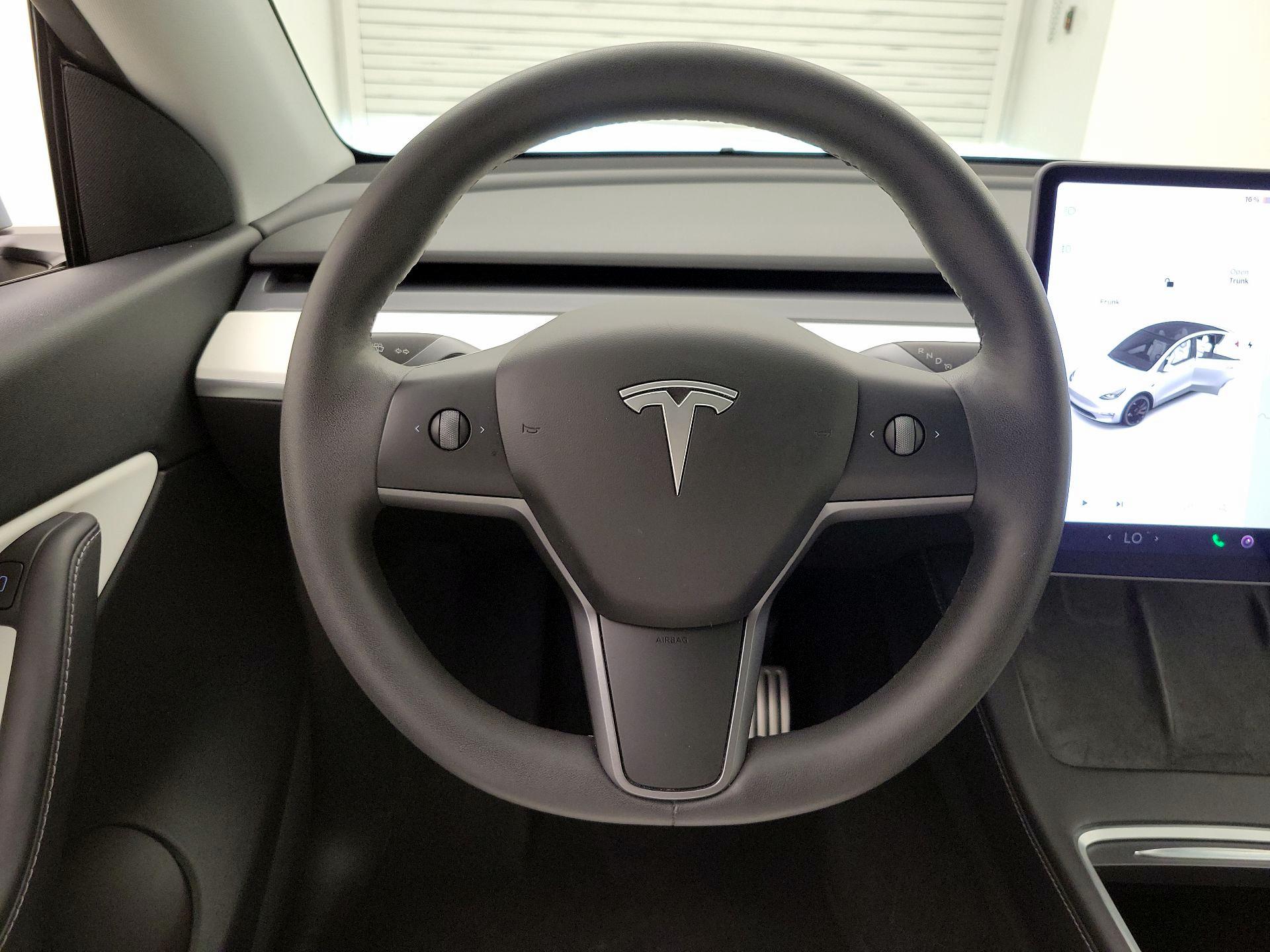 Thumbnail: 2022 Tesla Model Y - 10