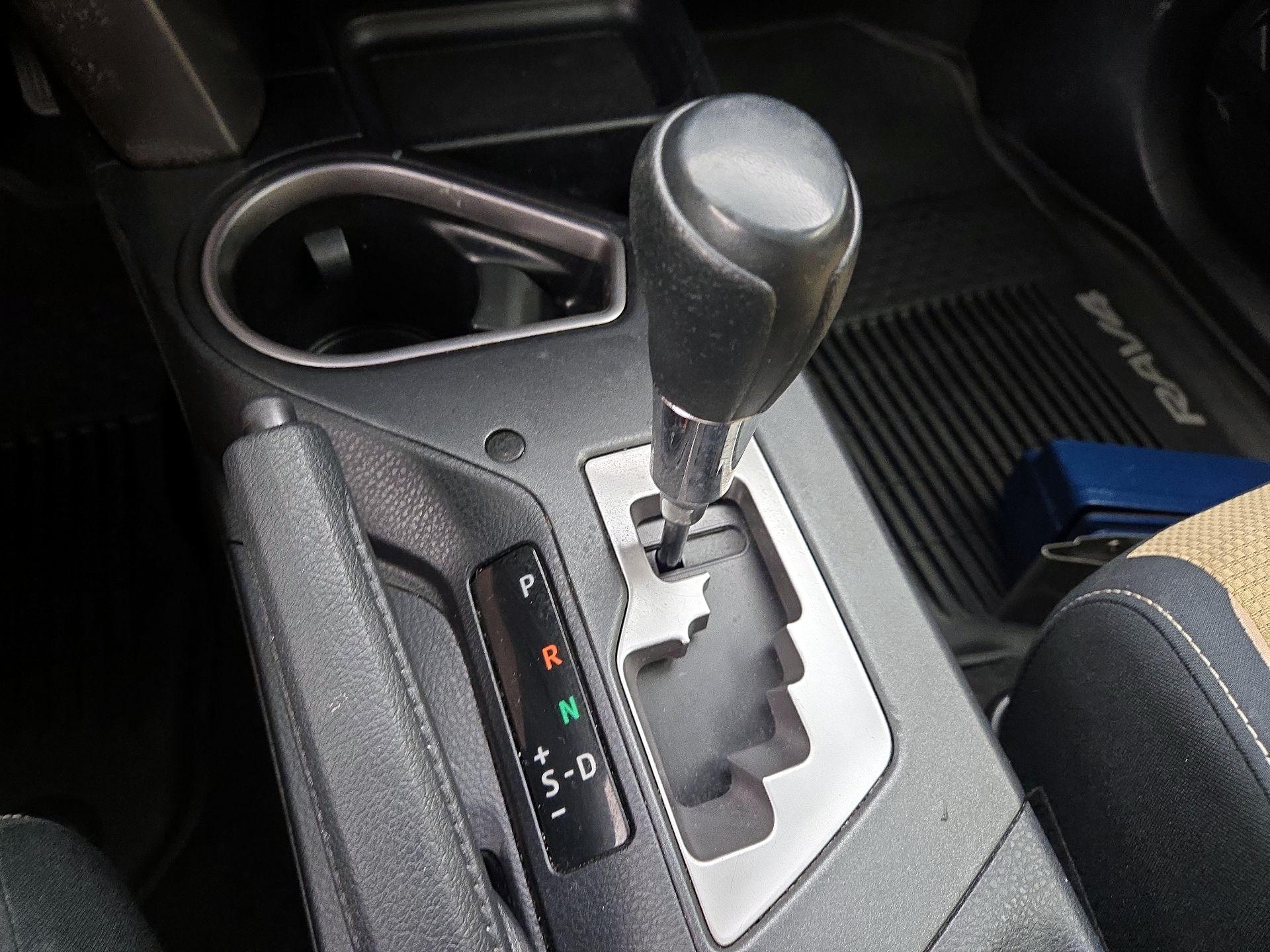Thumbnail: 2016 Toyota RAV4 - 17