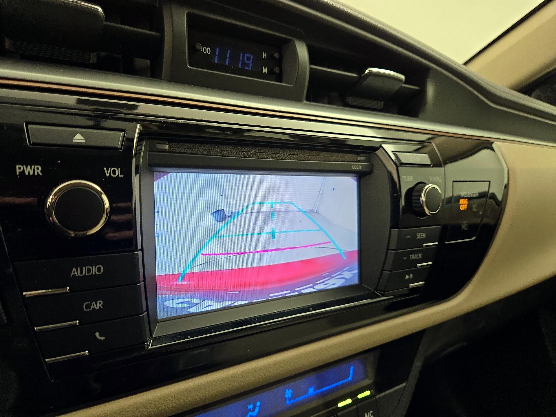 Thumbnail: 2016 Toyota Corolla - 14