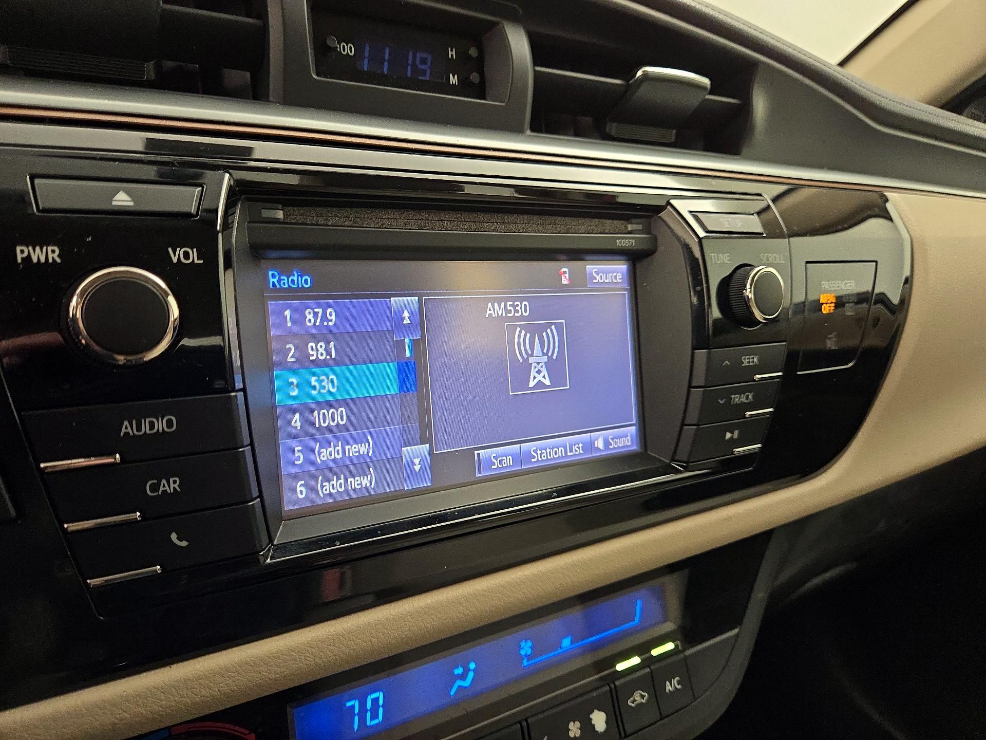 Thumbnail: 2016 Toyota Corolla - 15