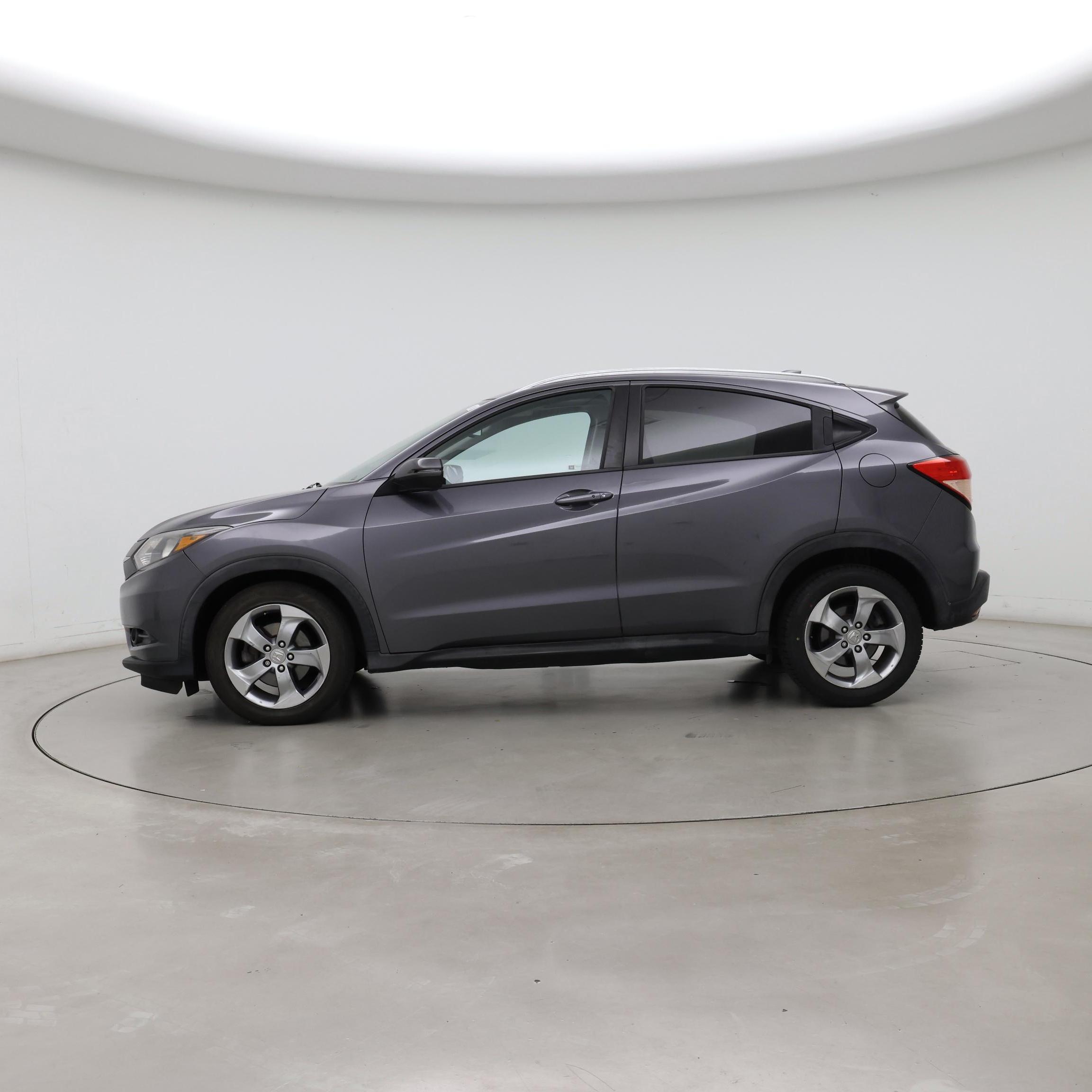 Thumbnail: 2017 Honda HR-V - 3
