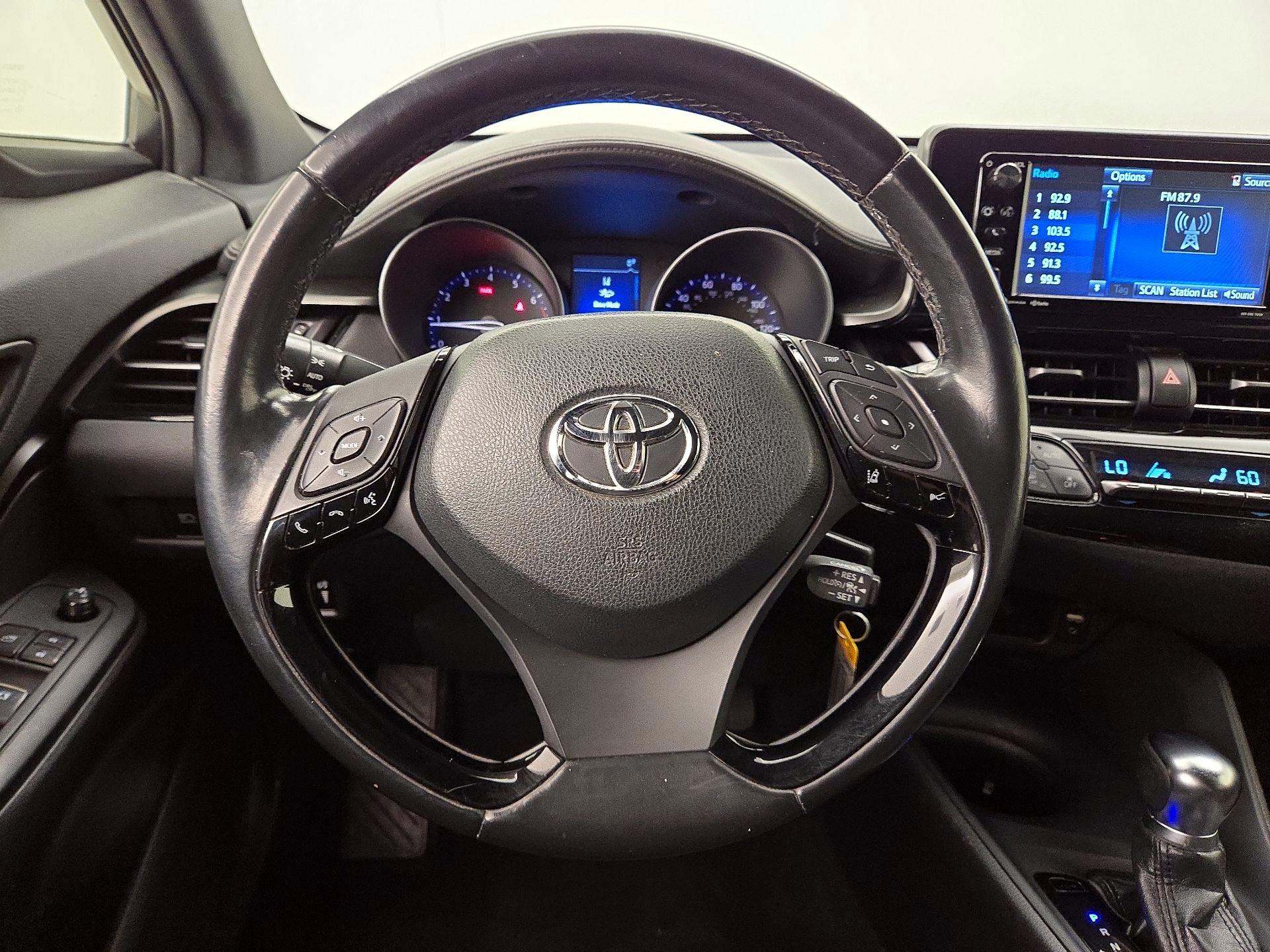 Thumbnail: 2018 Toyota C-HR - 10