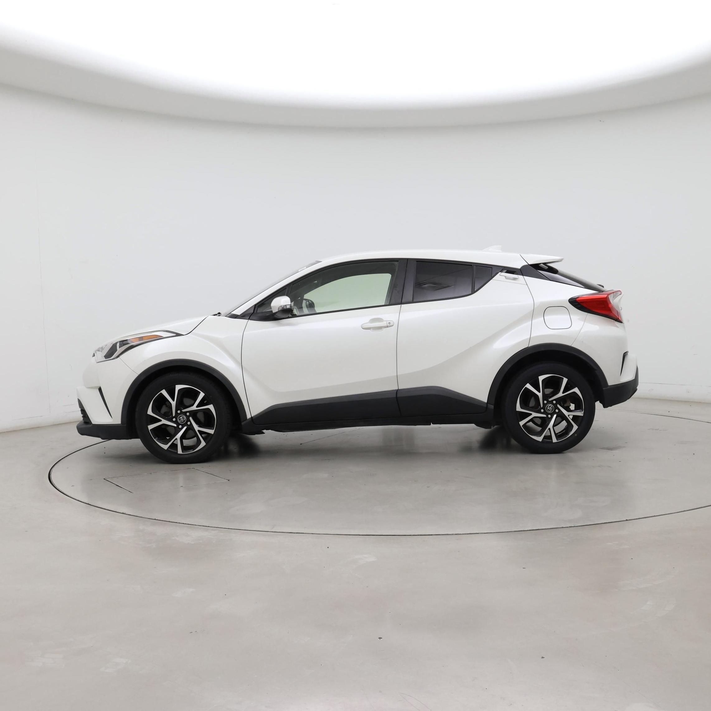 Thumbnail: 2018 Toyota C-HR - 3