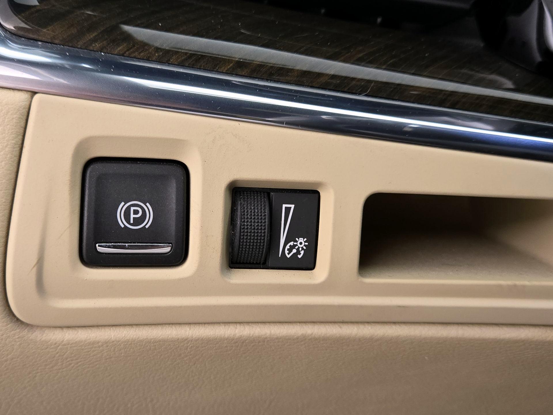 Thumbnail: 2018 Cadillac XT5 - 13