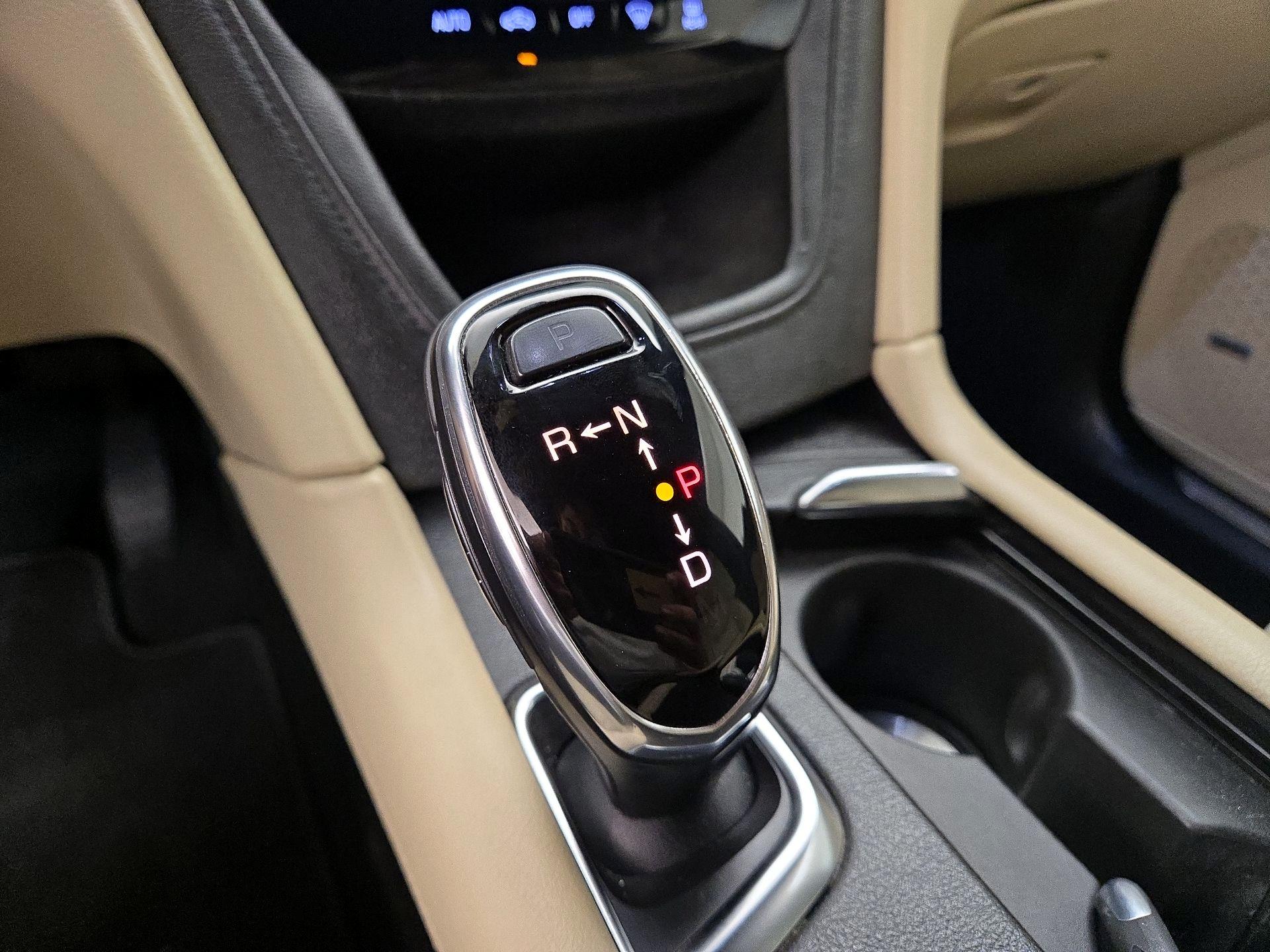 Thumbnail: 2018 Cadillac XT5 - 17