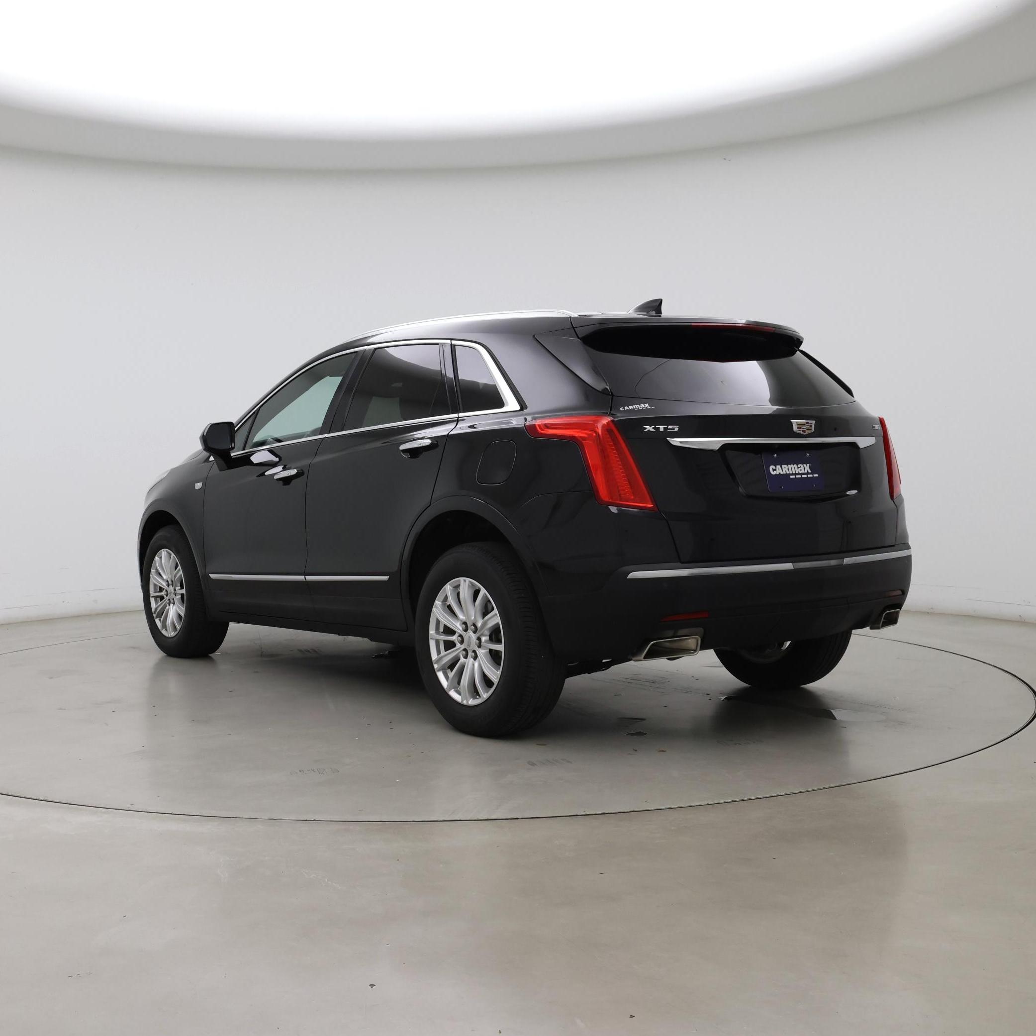 Thumbnail: 2018 Cadillac XT5 - 2