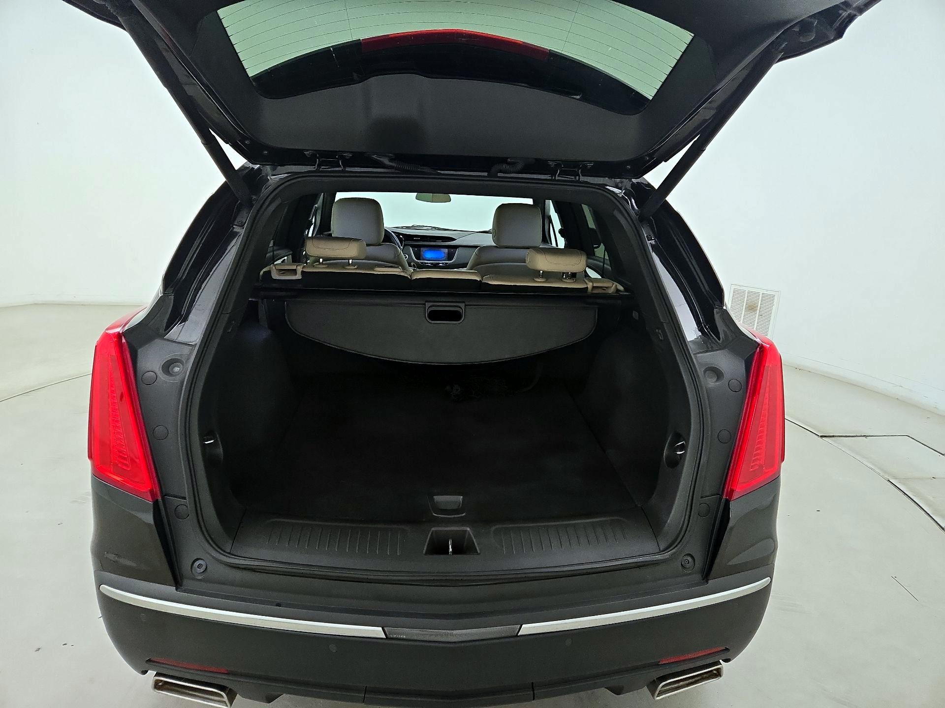 Thumbnail: 2018 Cadillac XT5 - 20