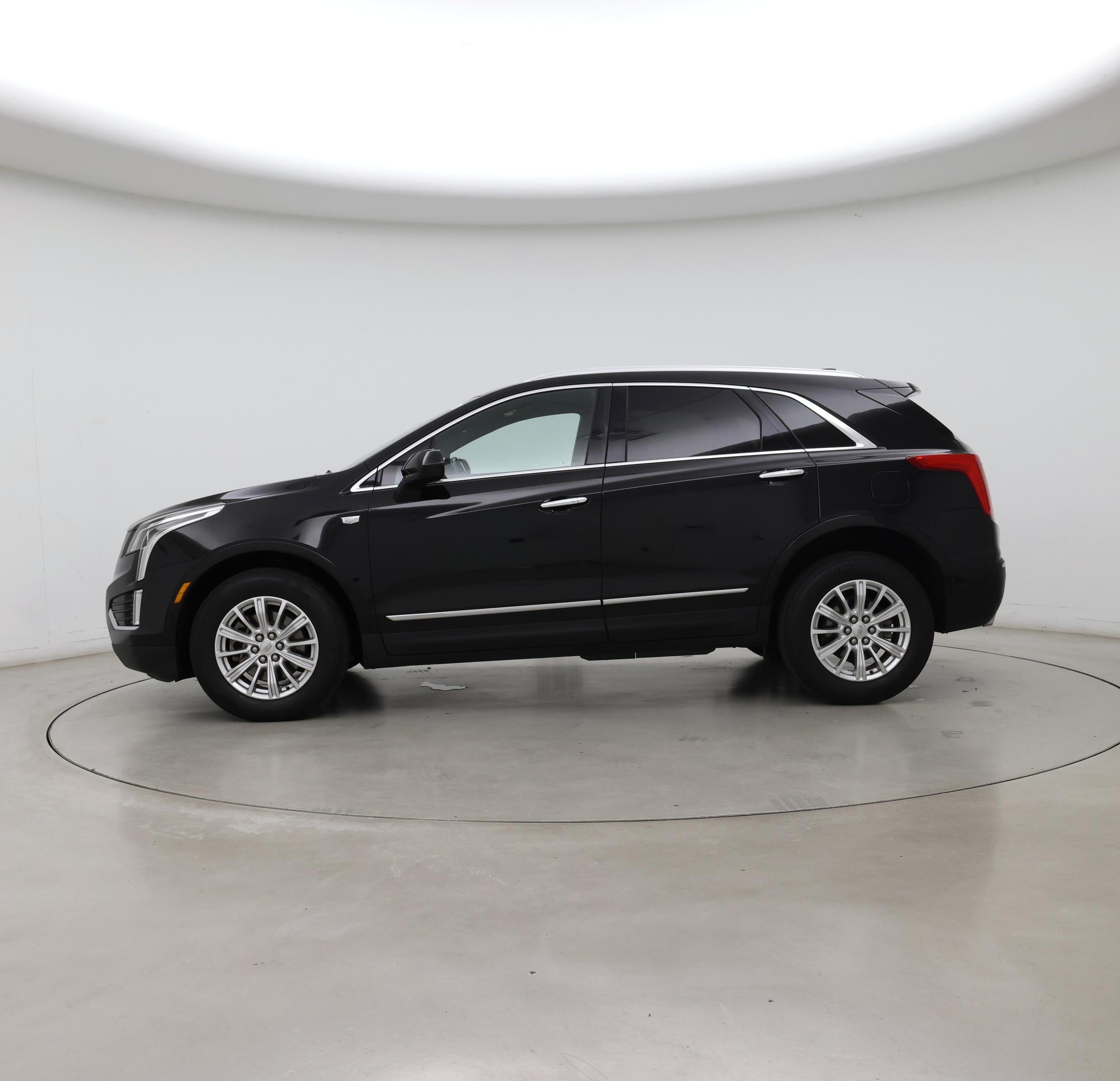 Thumbnail: 2018 Cadillac XT5 - 3