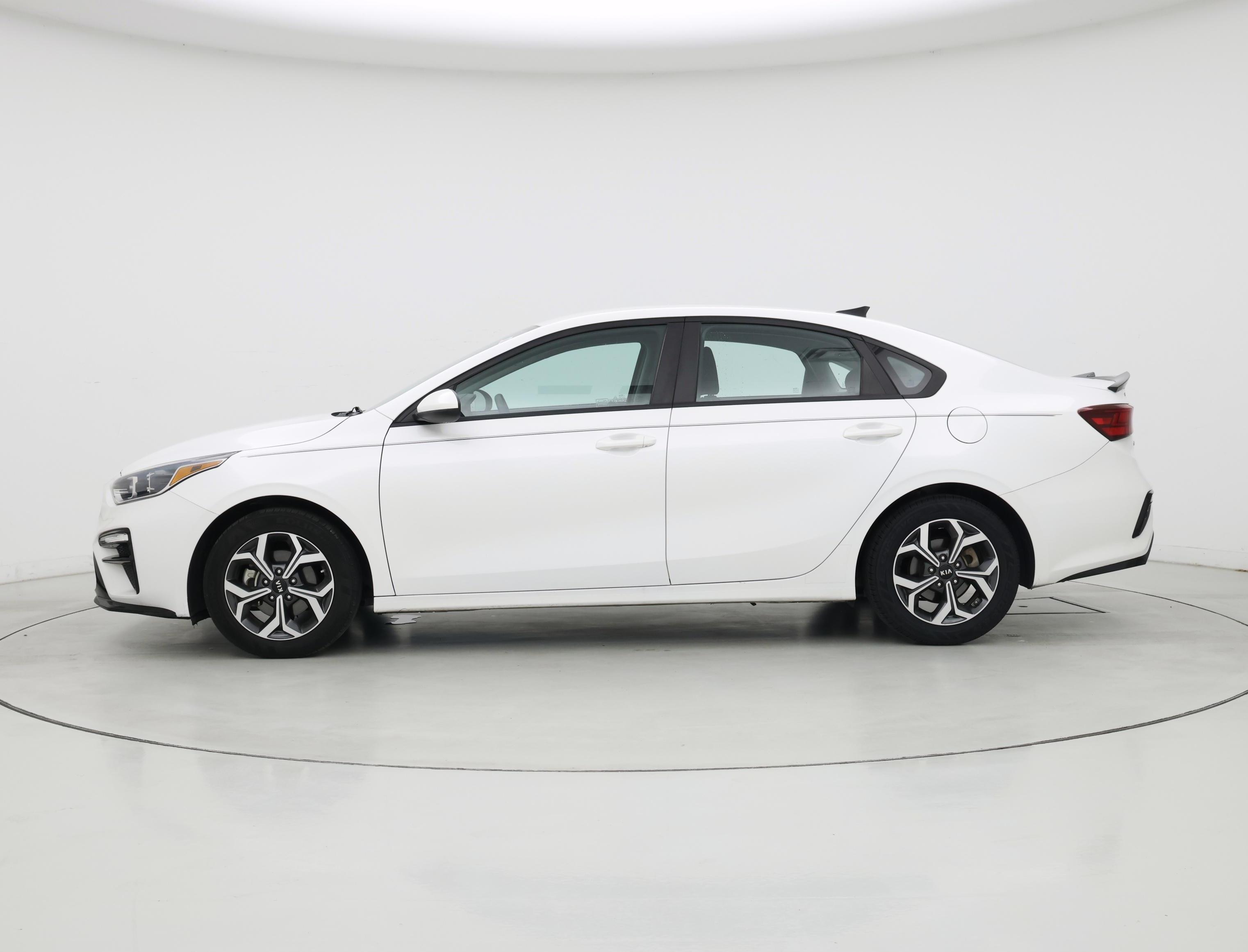 Thumbnail: 2021 Kia Forte - 3